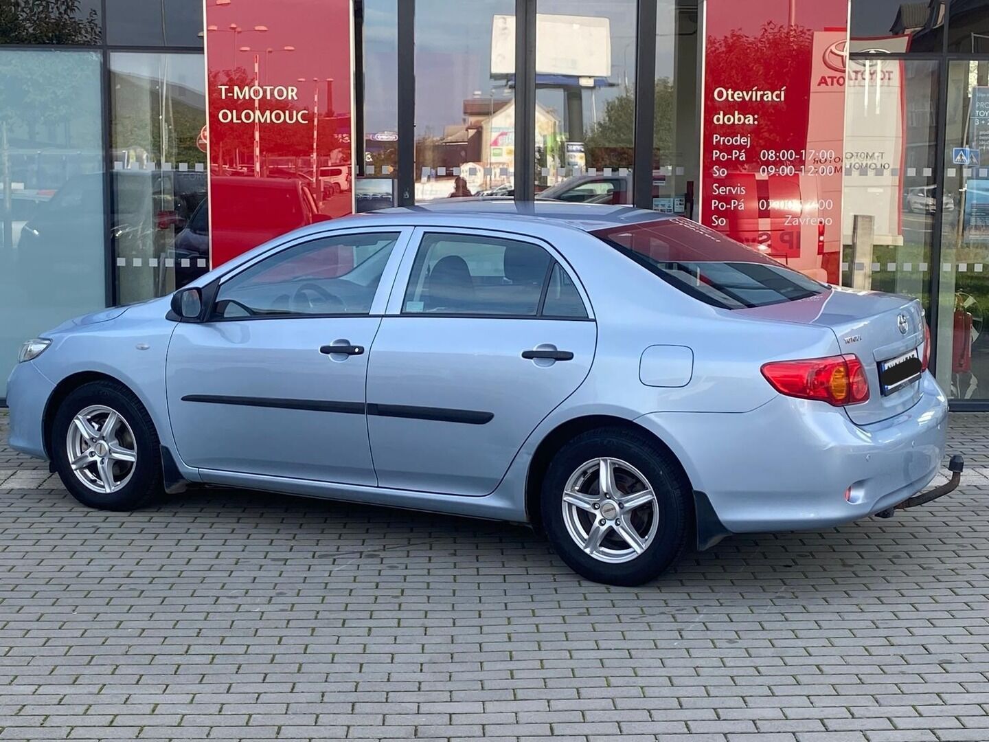 Toyota Corolla, 1,3 Benzín - fotka 3