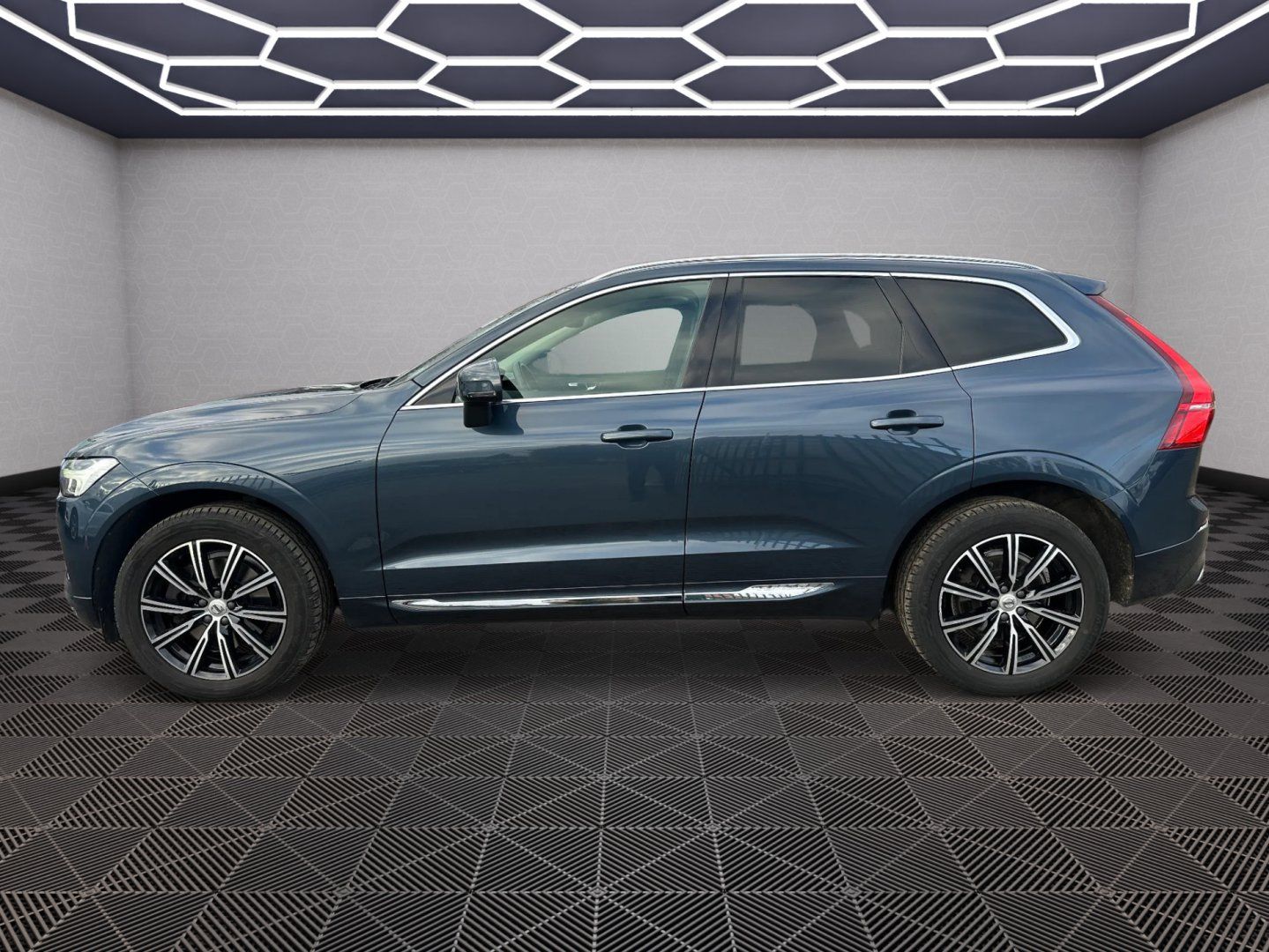 Volvo XC60, D4 140Kw AWD - fotka 4
