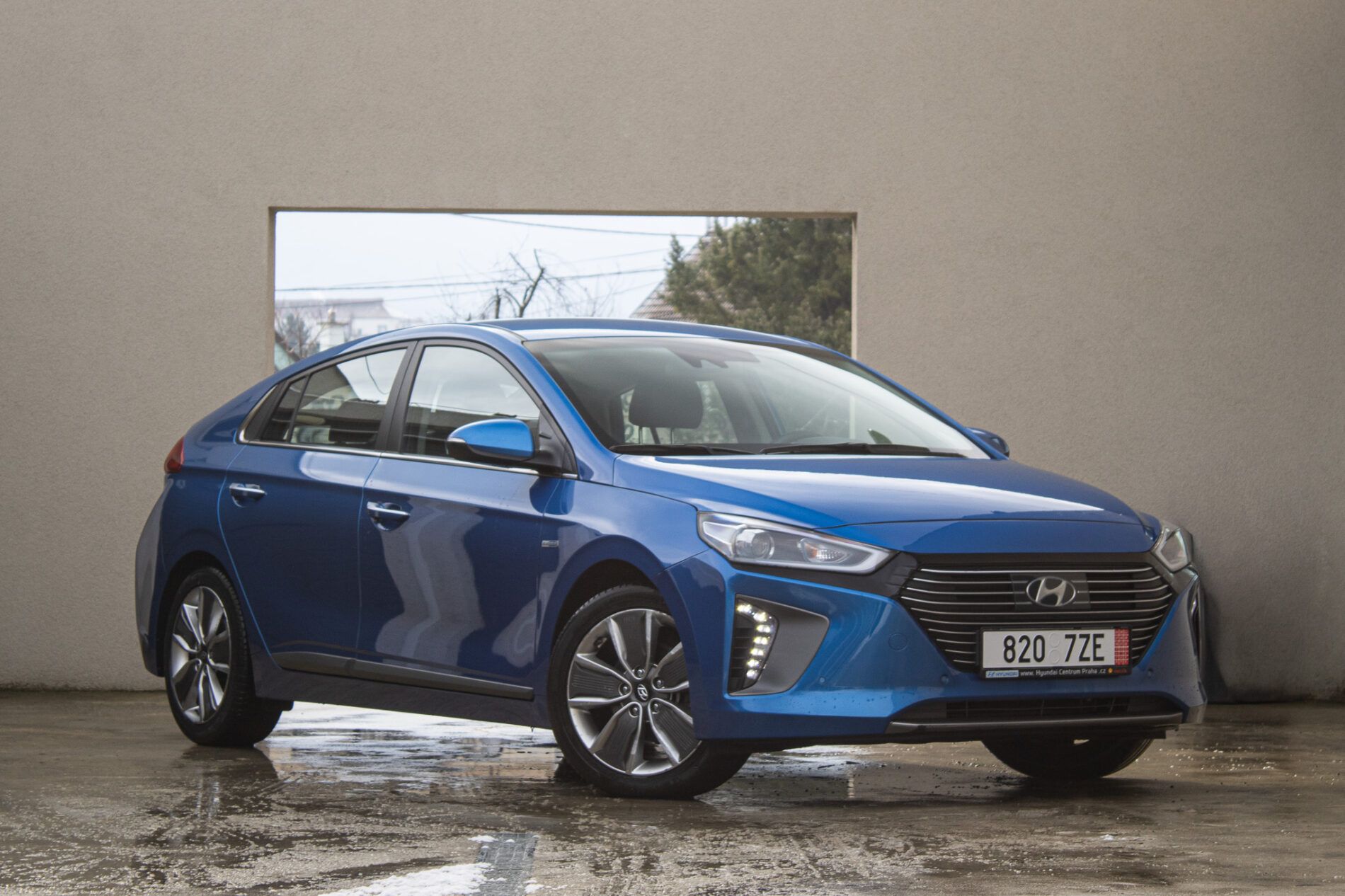 Hyundai Ioniq - fotka 3