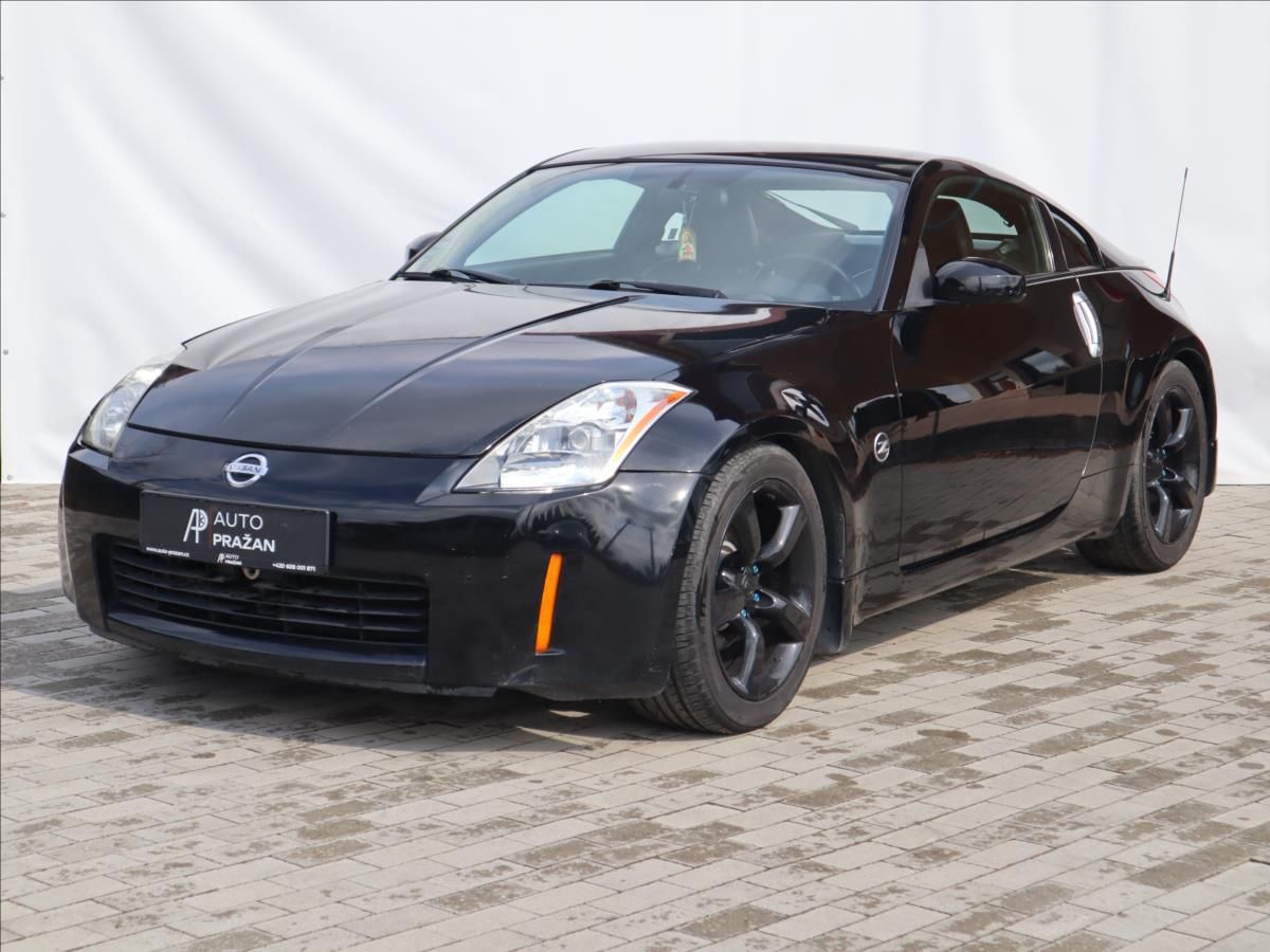Nissan 350 Z, 3,5 Coupe VQ35DE Automat - fotka 3