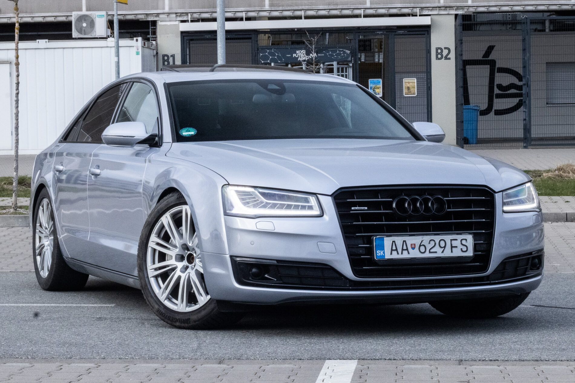 Audi A8 - fotka 3