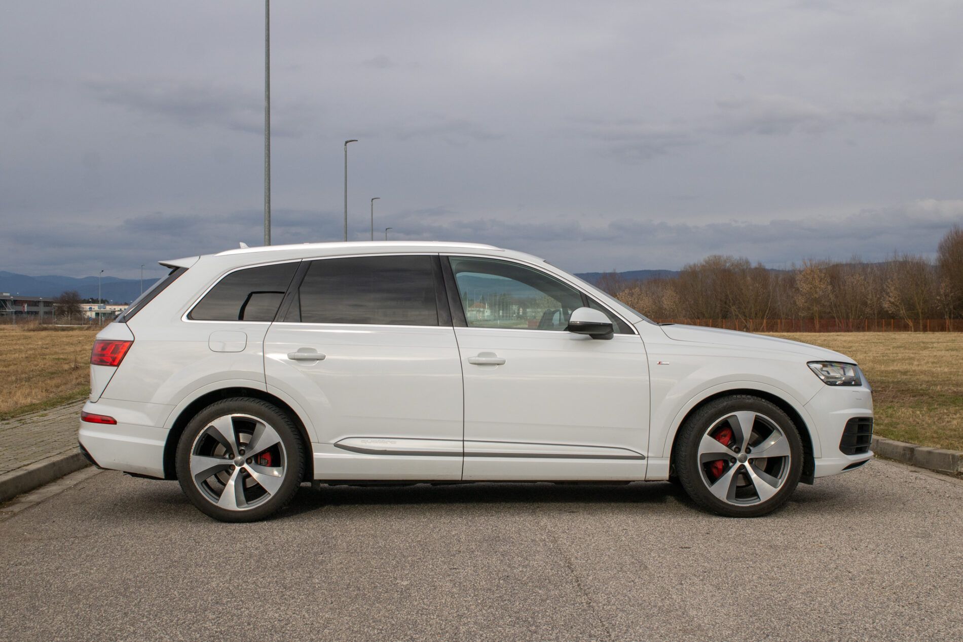 Audi Q7 - fotka 4