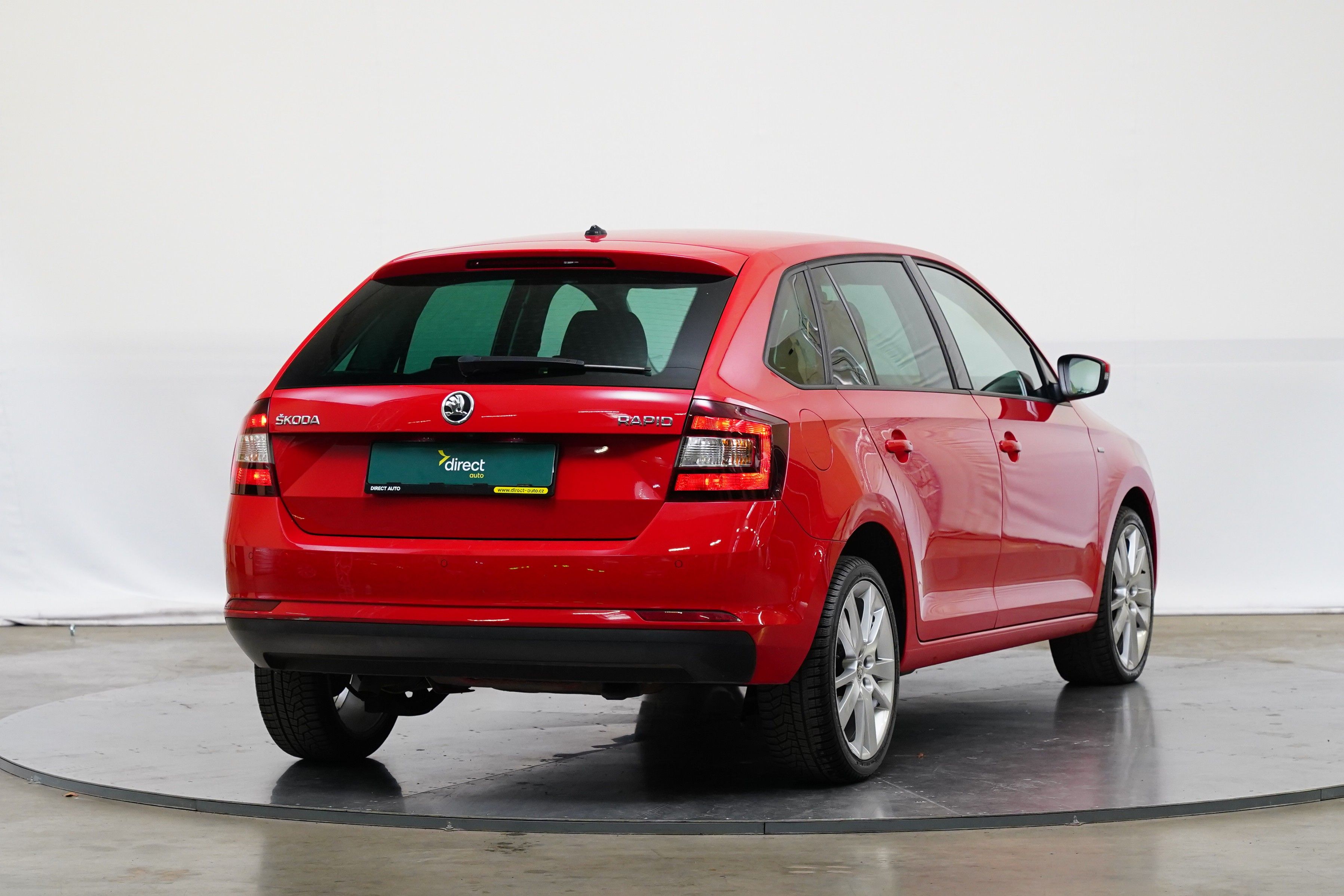 Škoda Rapid, 1.0 TSI 70 kW Clever - fotka 2