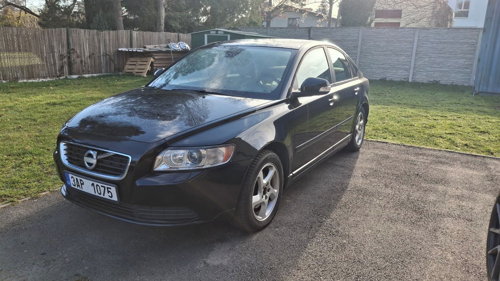 Volvo S40, top historie klima max výbava - fotka 2
