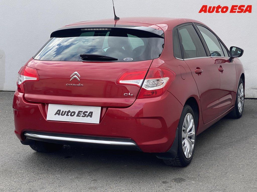 Citroën C4, 1.6 HDi,ČR,AC,temp - fotka 4