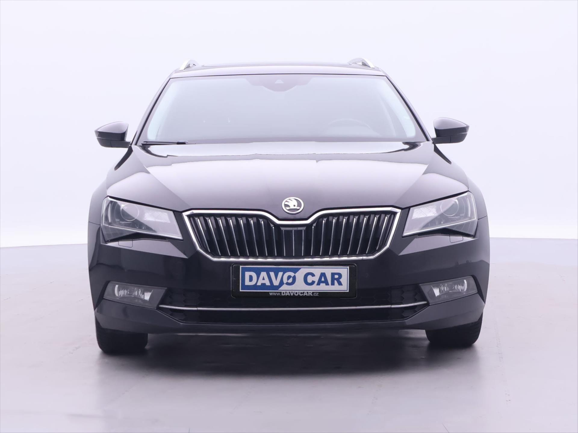 Škoda Superb, 1,6 TDI DSG Style Panorama - fotka 2