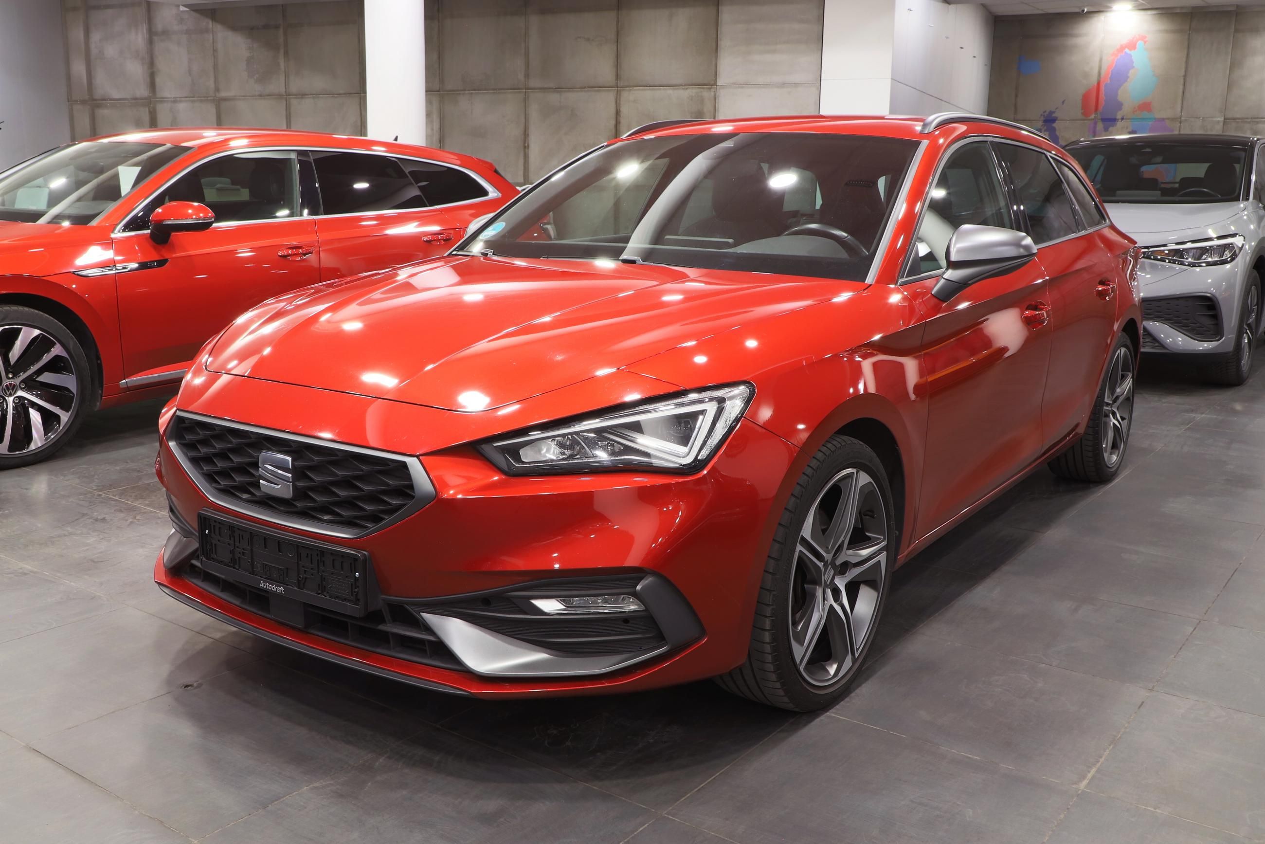 Seat Leon, 1.5 eTSI 110kW DSG FR-Line - fotka 2