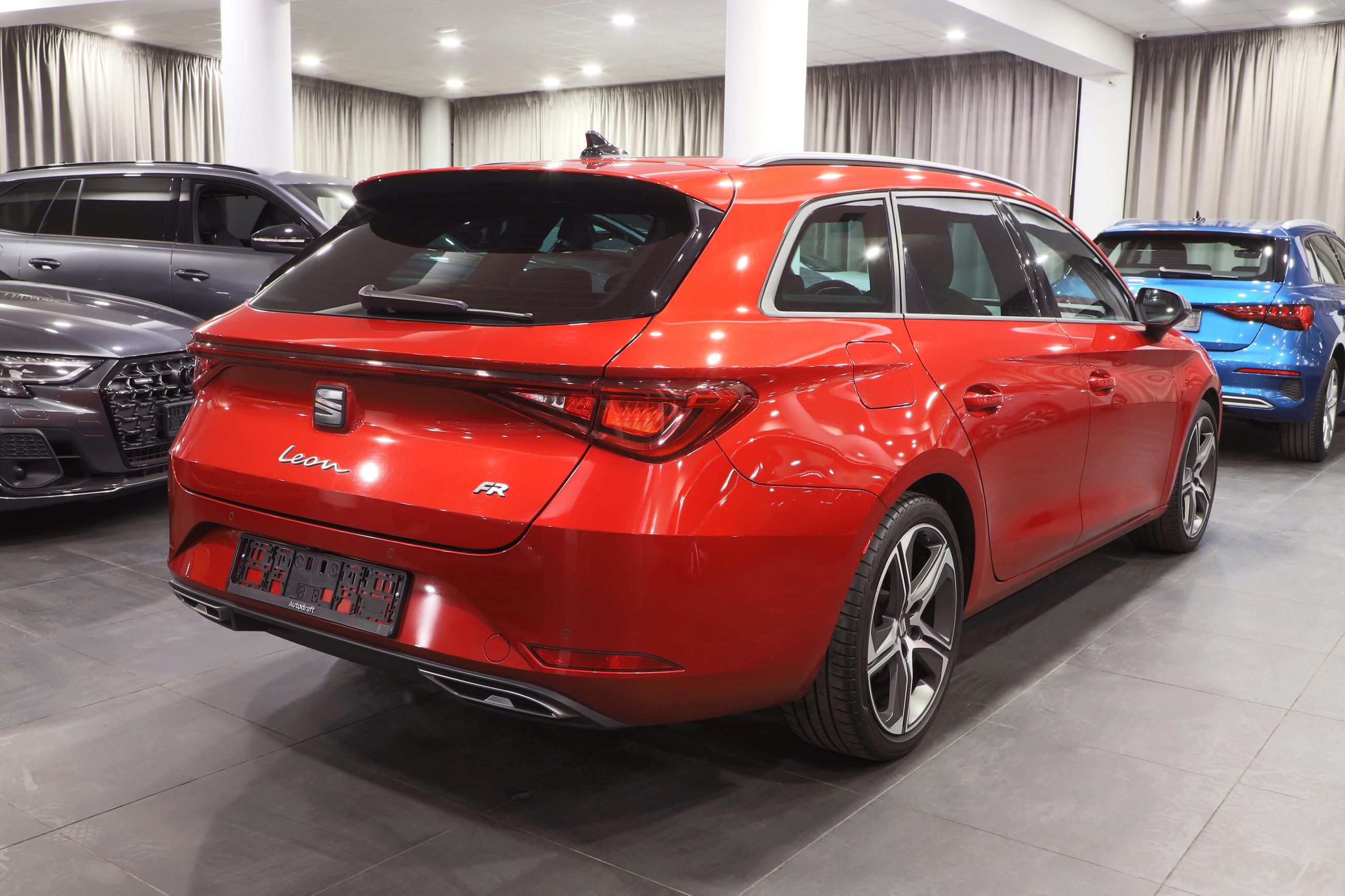 Seat Leon, 1.5 eTSI 110kW DSG FR-Line - fotka 3