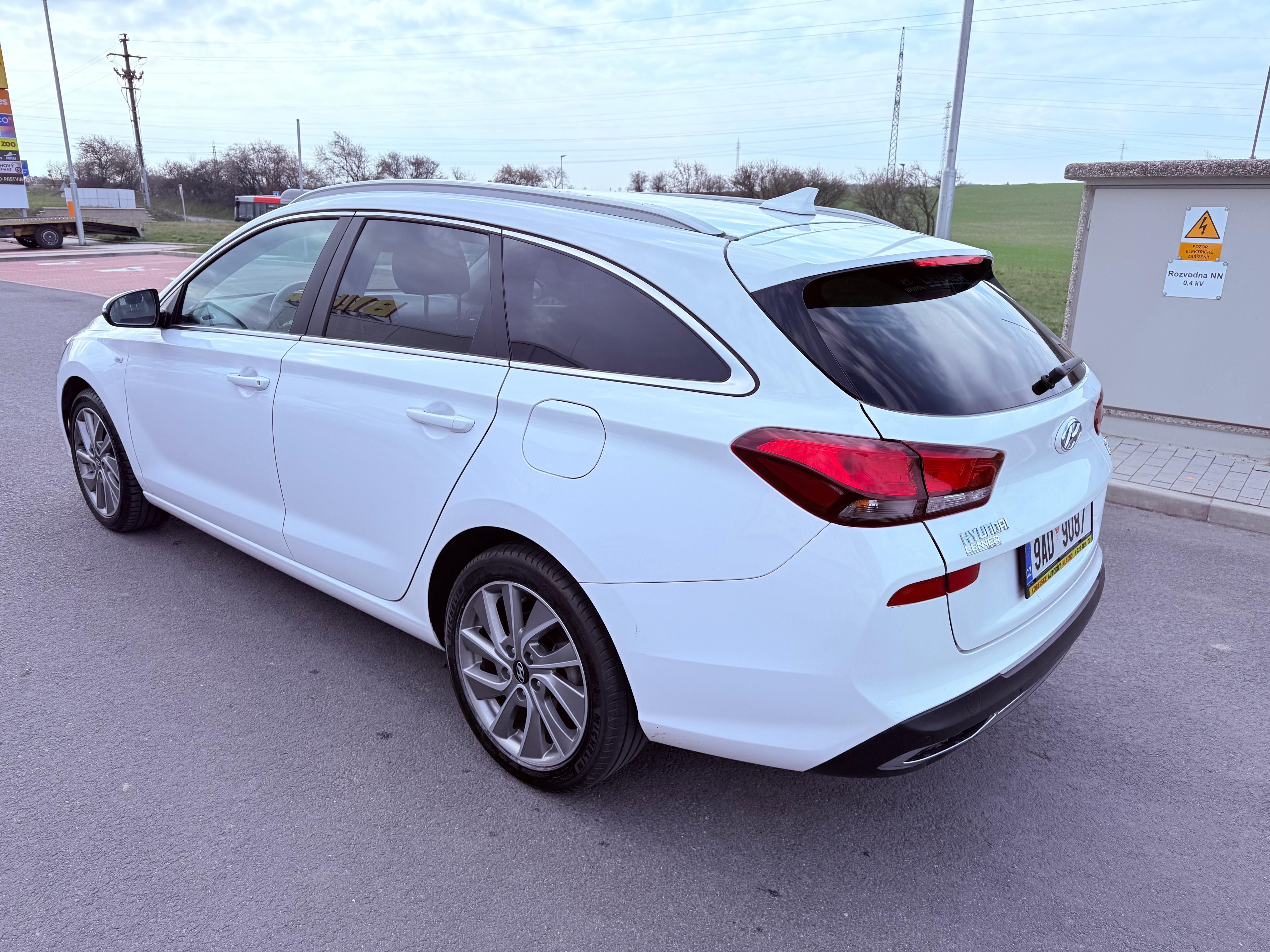 Hyundai i30, 1.5 T-GDi MHEV - fotka 4