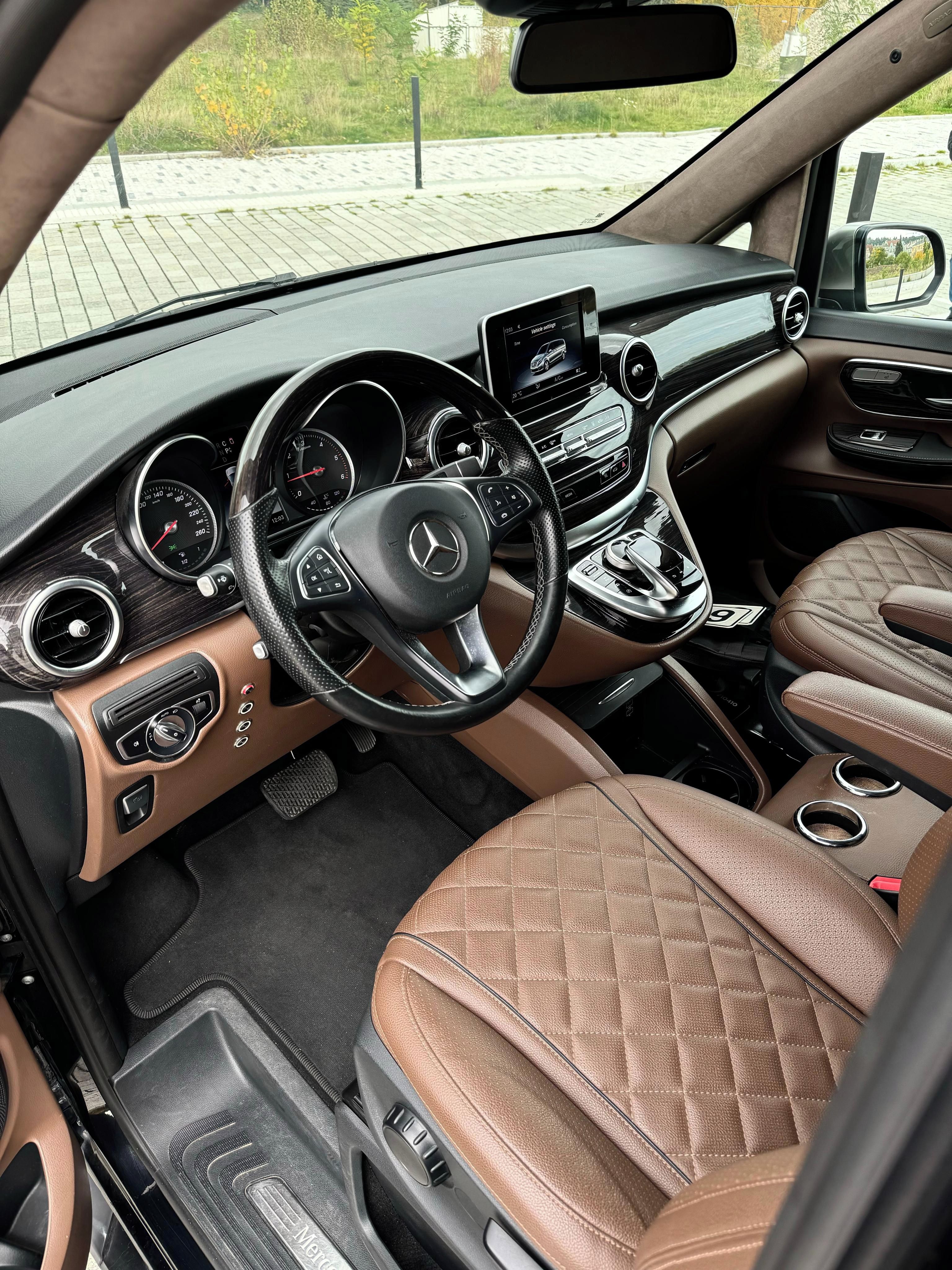 Mercedes-Benz Třídy V, AVANTGARDE HASHAS VIP - fotka 6