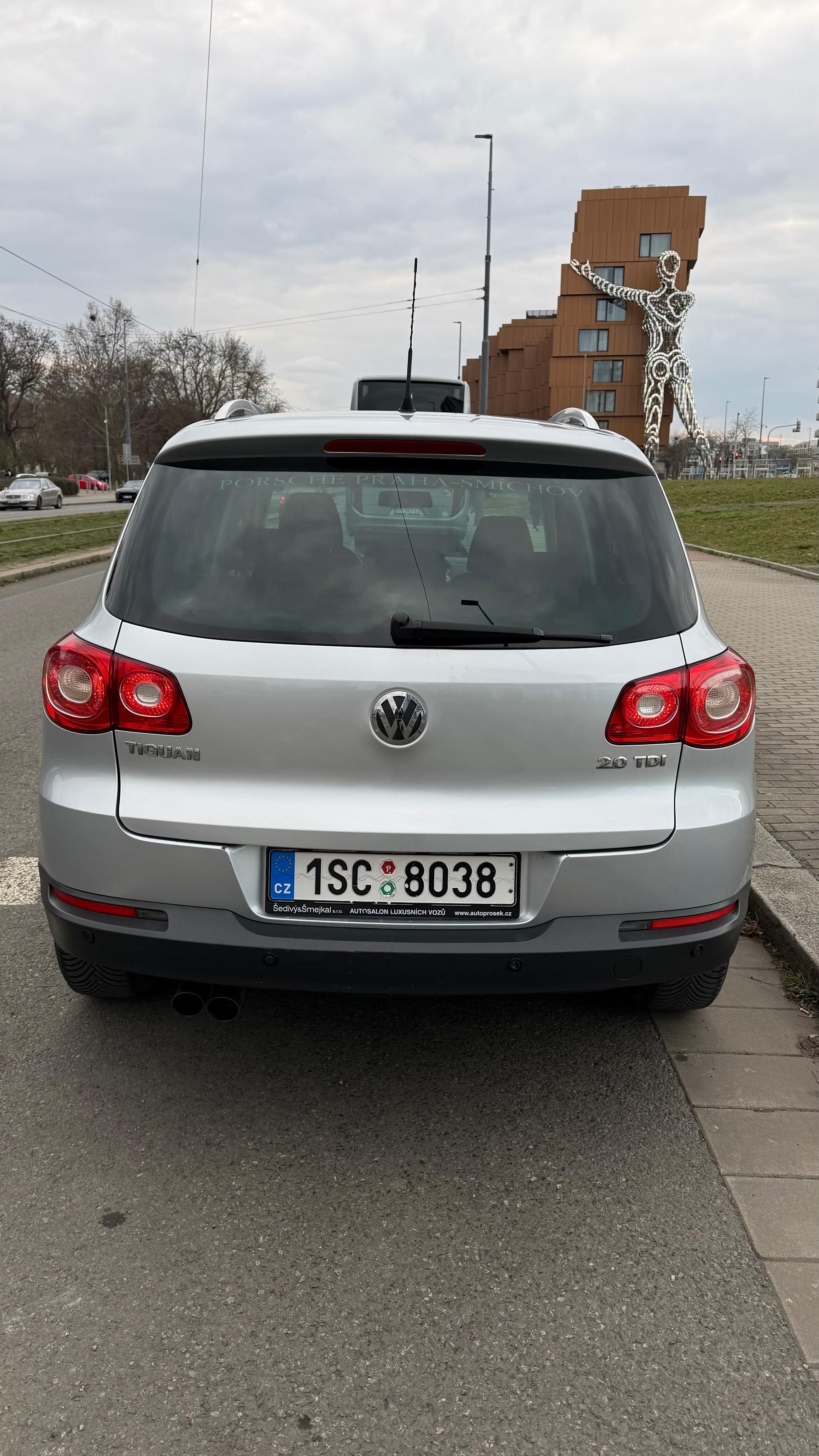 Volkswagen Tiguan, 2.0 TDI, servisováno 08/2025 - fotka 2