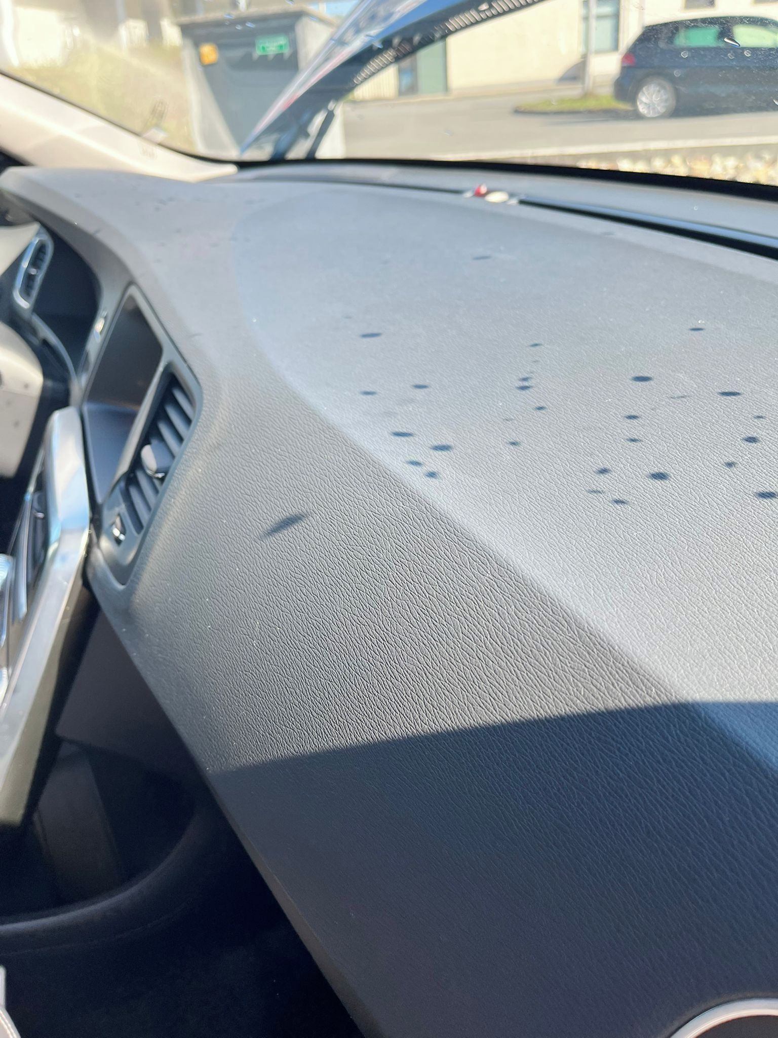 Volvo V60, 1.9 TDI  SERVISOVÁNO - fotka 5