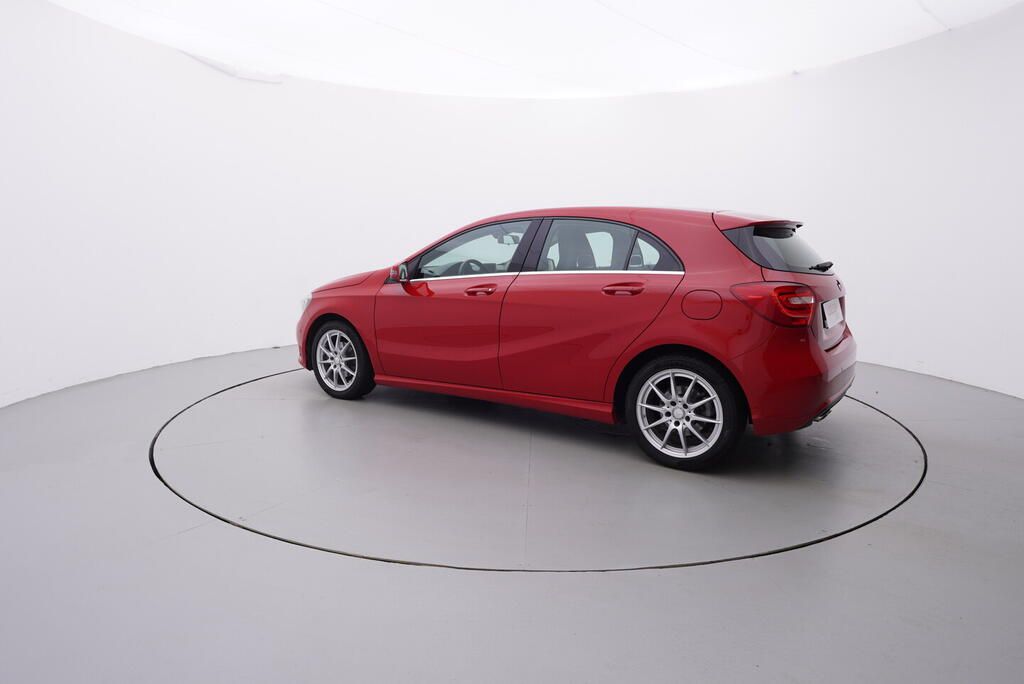 Mercedes-Benz Třídy A, 1.5 66 kW - fotka 3