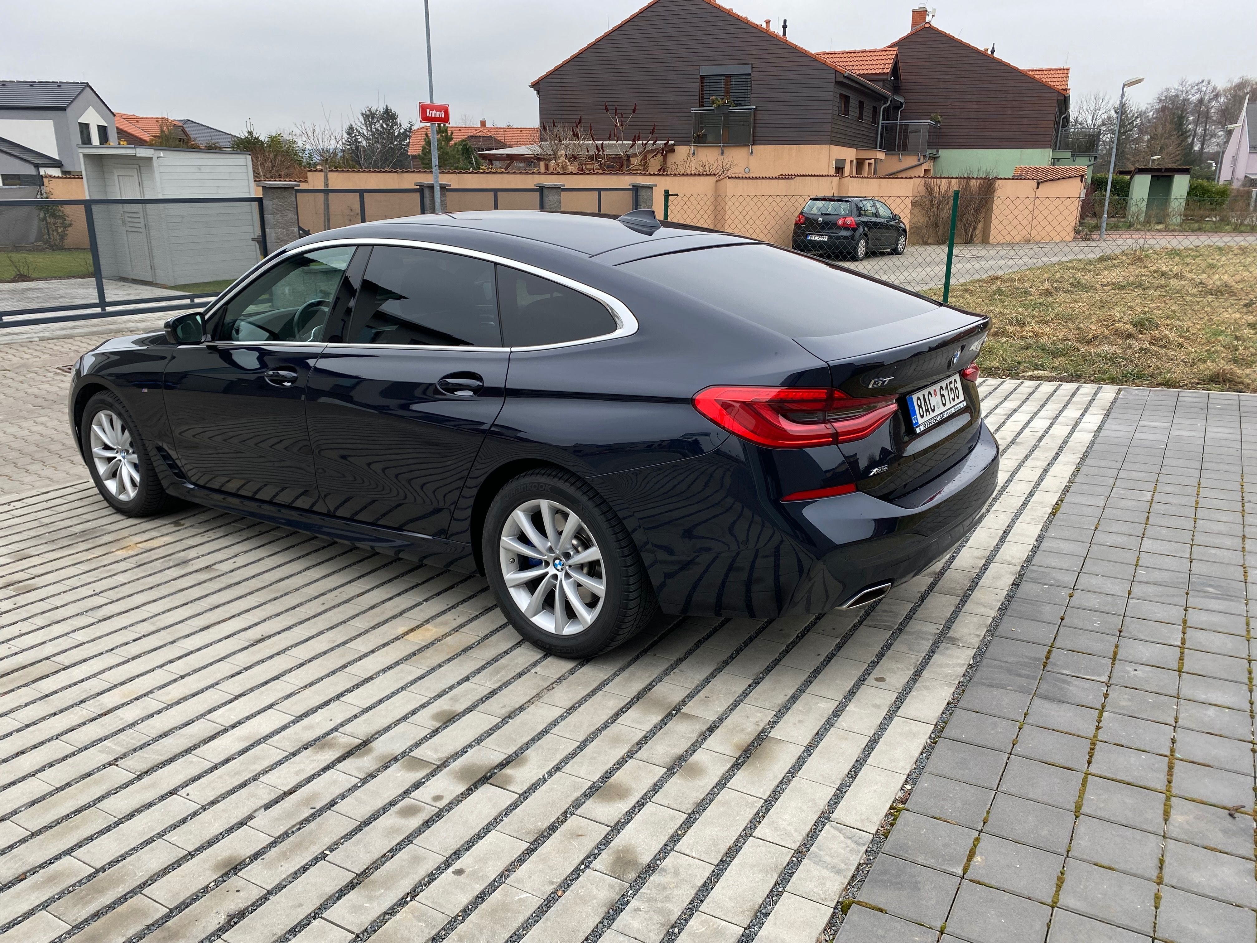BMW Řada 6, GT 640dxDrive•M•HUD•Kůže•1 maj - fotka 3
