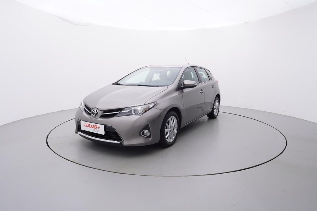 Toyota Auris, Life+ 1.6 97 kW