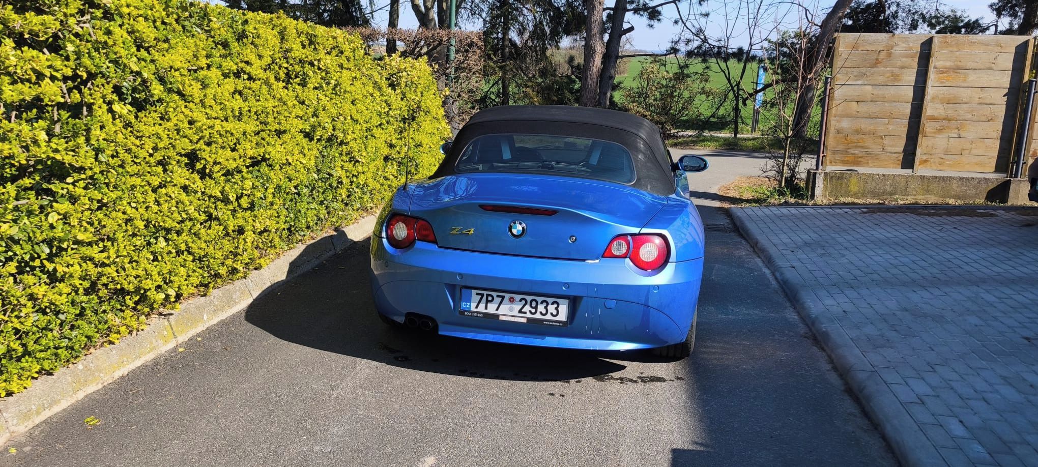 BMW Z4, Krásná barva, kola, 2,5i verze - fotka 3