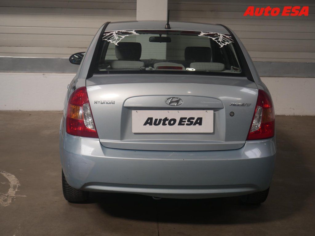 Hyundai Accent, 1.4i,ČR,AC,zmk.řazení - fotka 5