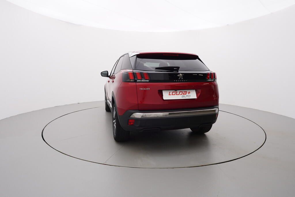 Peugeot 3008, Allure 1.2 PureTech 96 kW - fotka 4