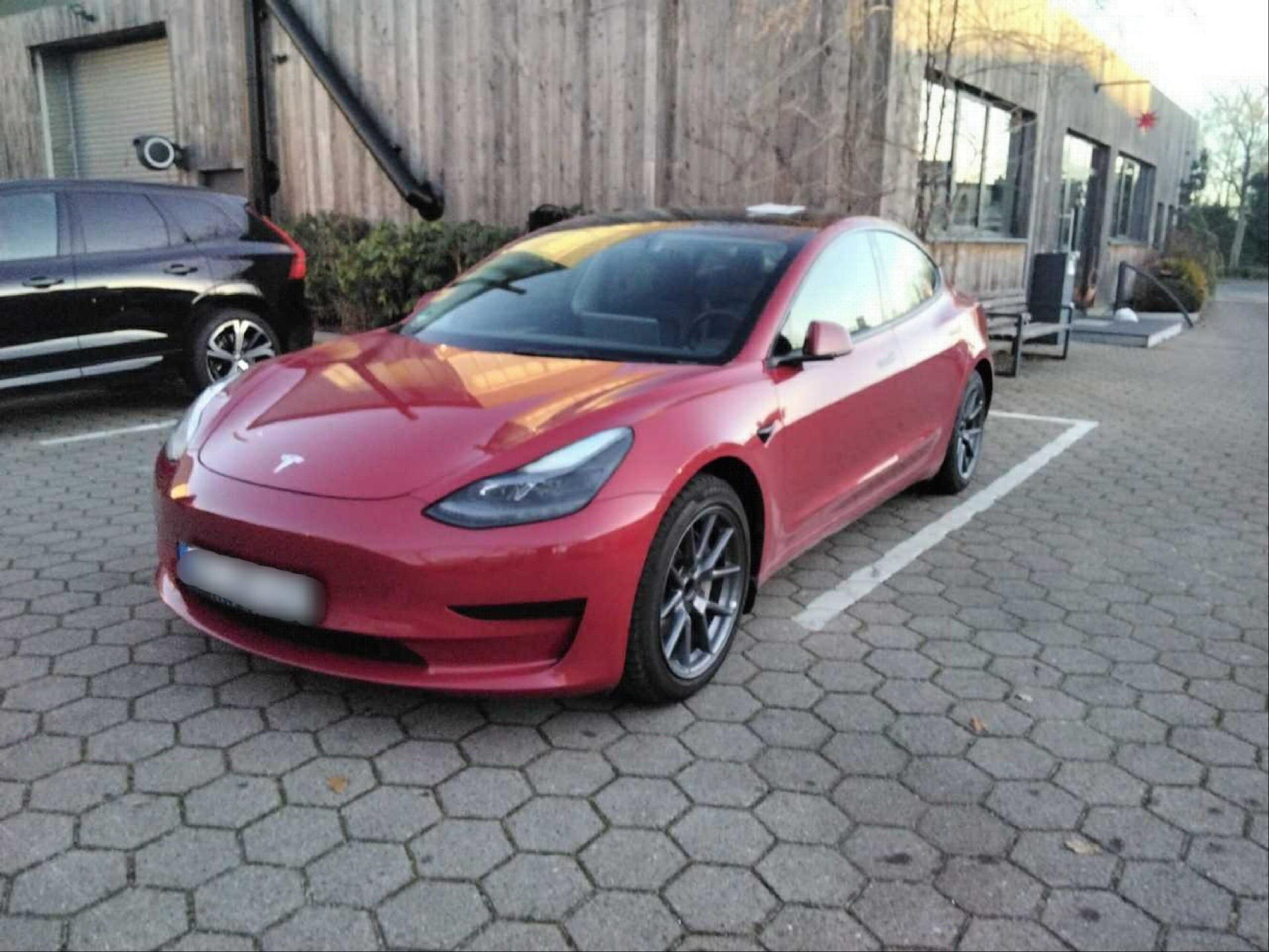 Tesla Model 3, Standard Range 60 kWh Refresh