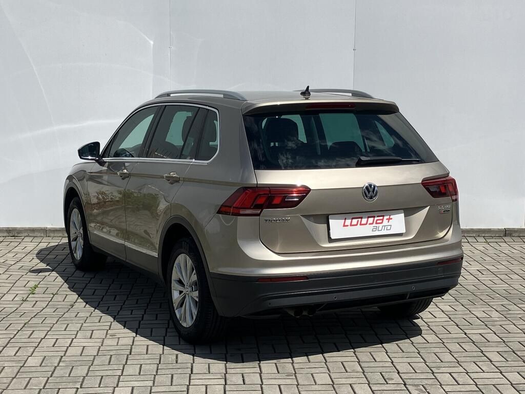 Volkswagen Tiguan, Comfortline 2.0 TSI 132 kW - fotka 6