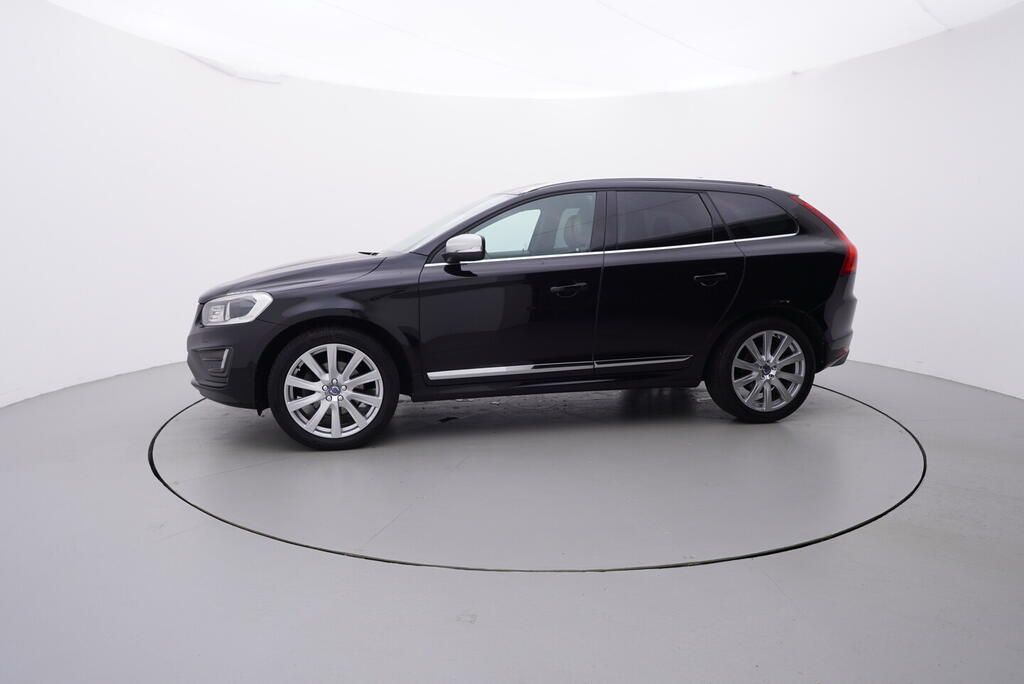 Volvo XC60, 2.0 140 kW - fotka 2