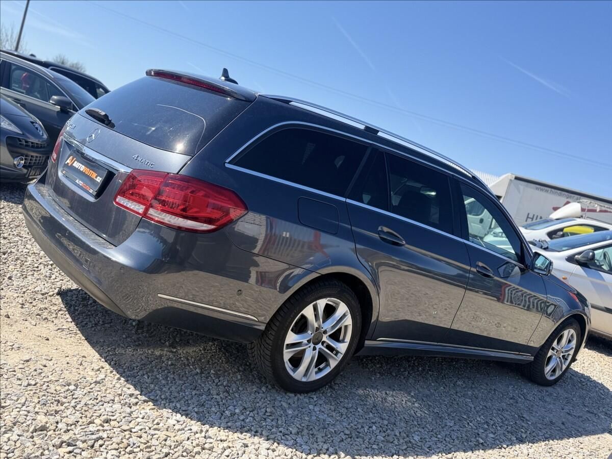 Mercedes-Benz Třídy E, 250CDI 4-MATIC NOVÉ V ČR - fotka 5