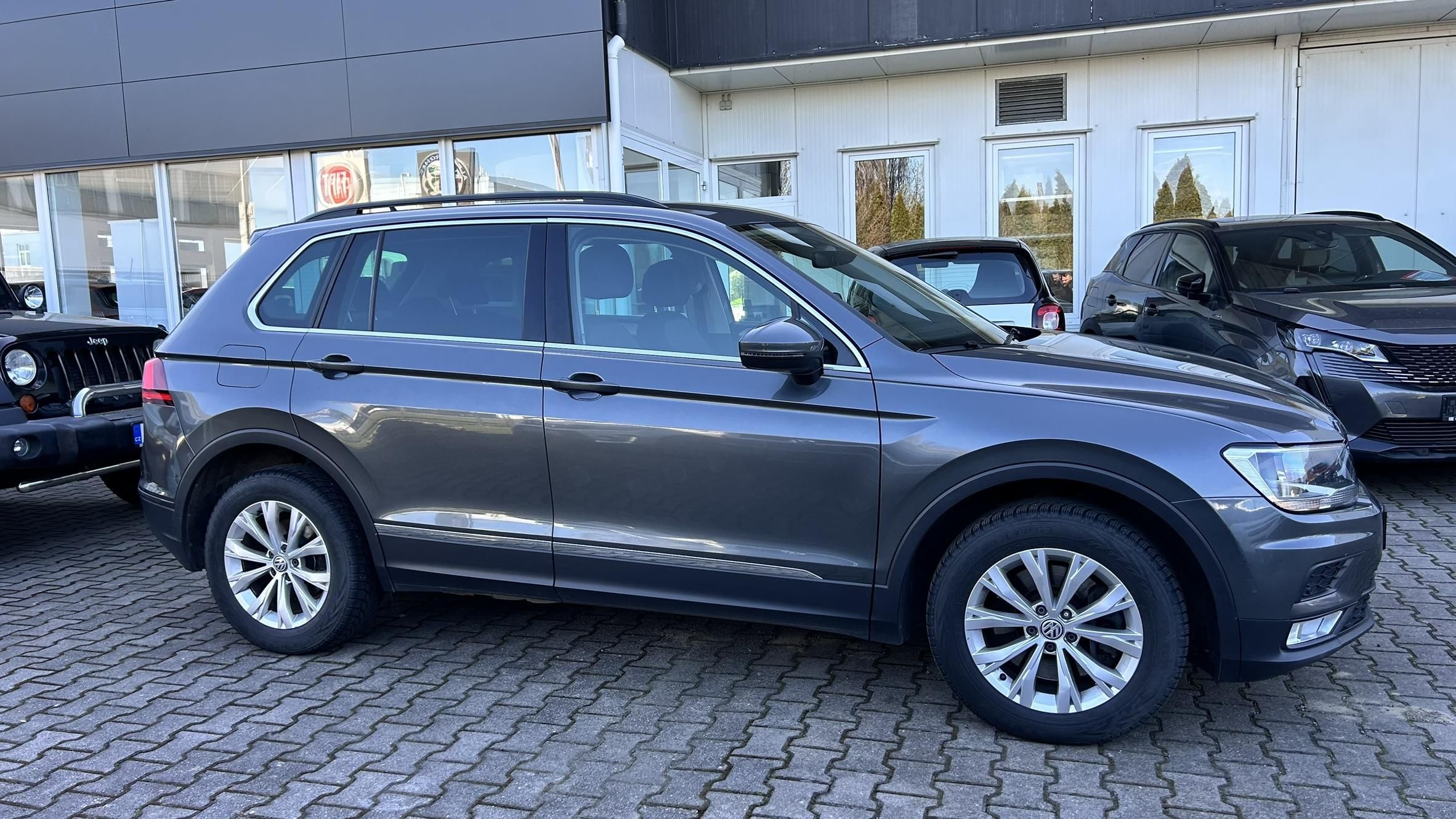 Volkswagen Tiguan, 2.0TDI 4Motion DSG - fotka 5