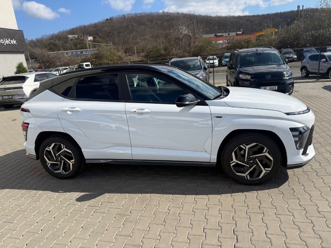 Hyundai Kona, MY24 1,6 T-GDI MT N-Line - fotka 2