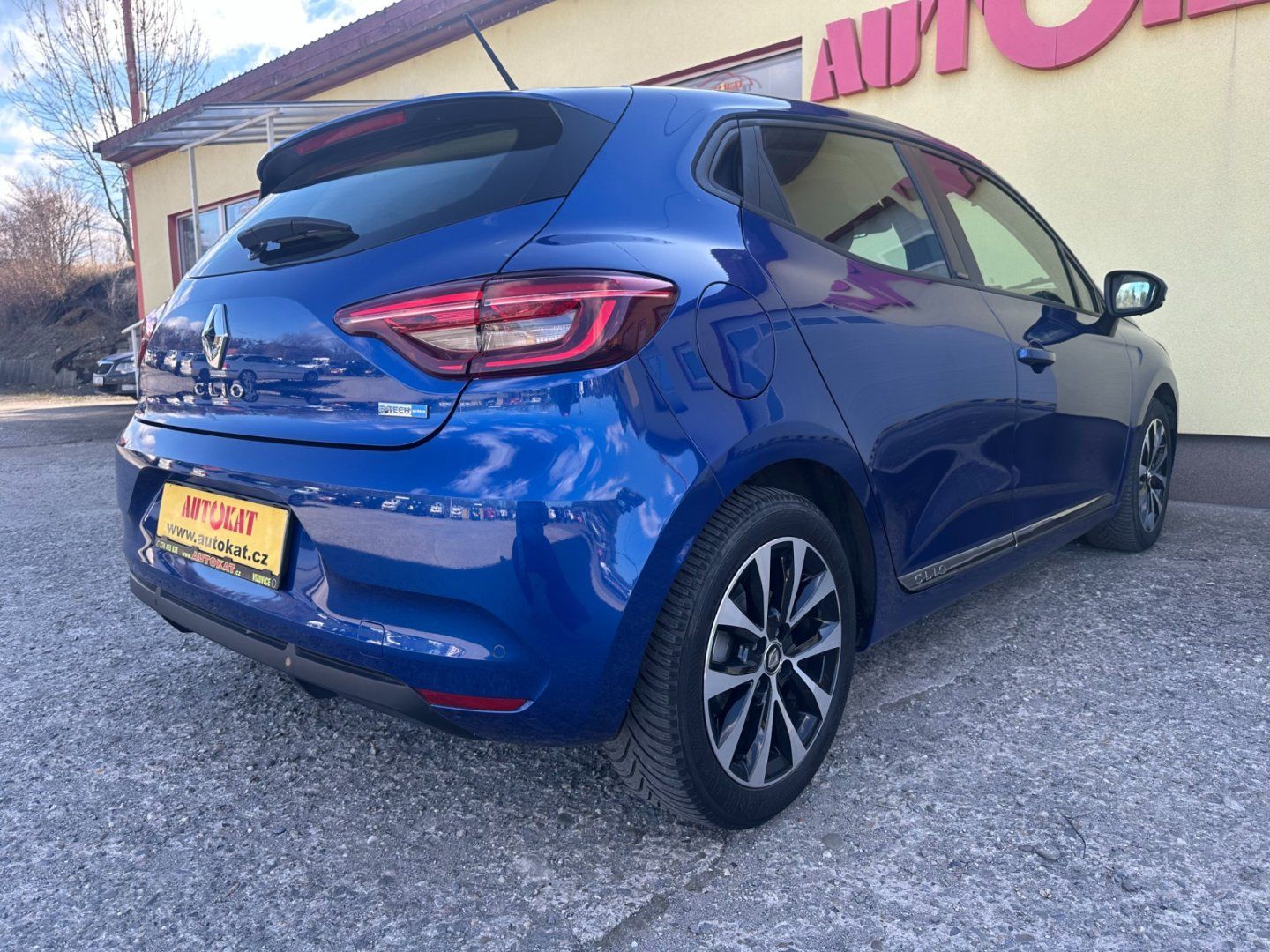 Renault Clio, 1.6 E-Tech/Hybrid/103kW/TOP - fotka 3