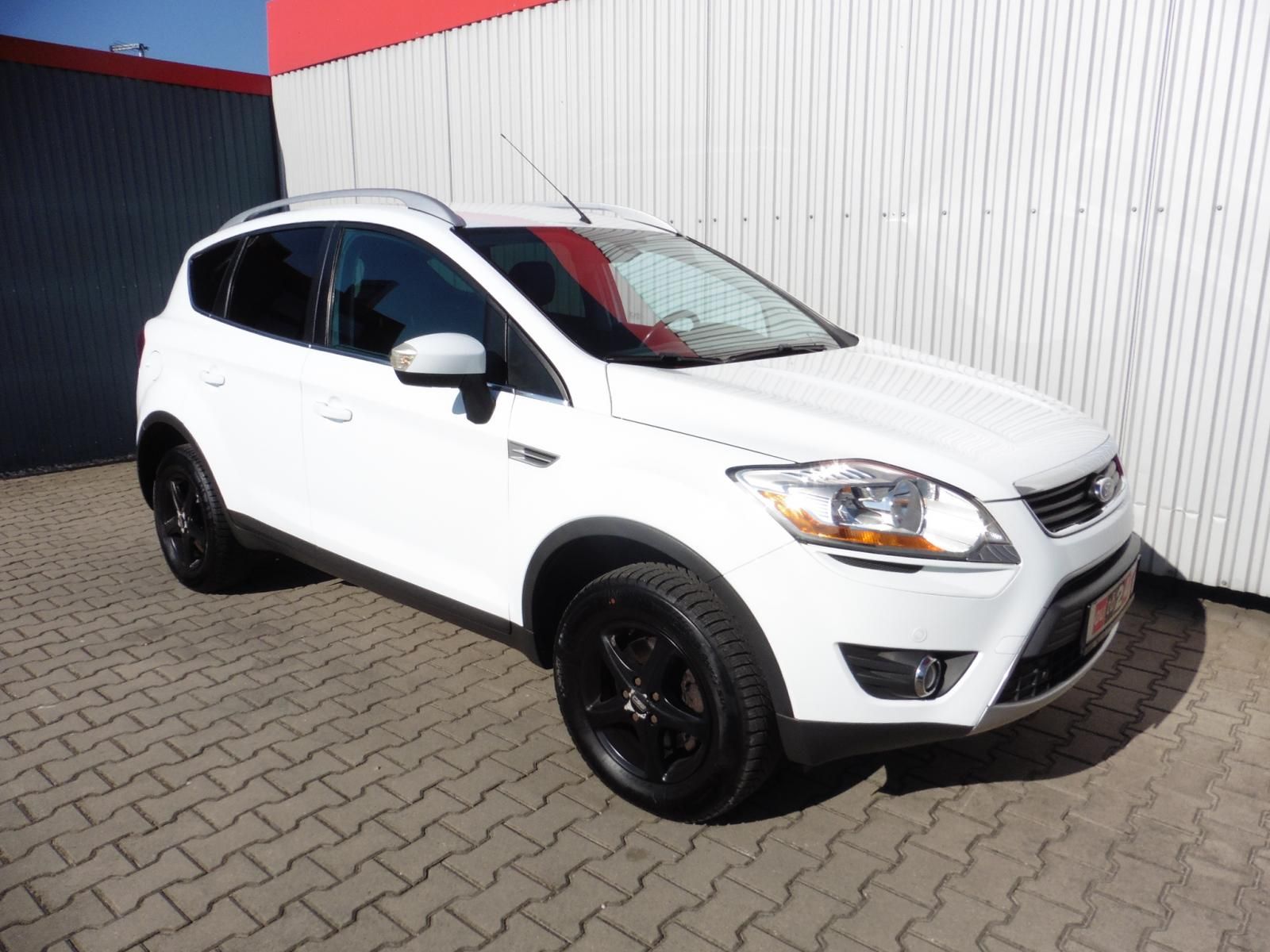 Ford Kuga, 2,0 TDCi Titanium 4X4 - fotka 2