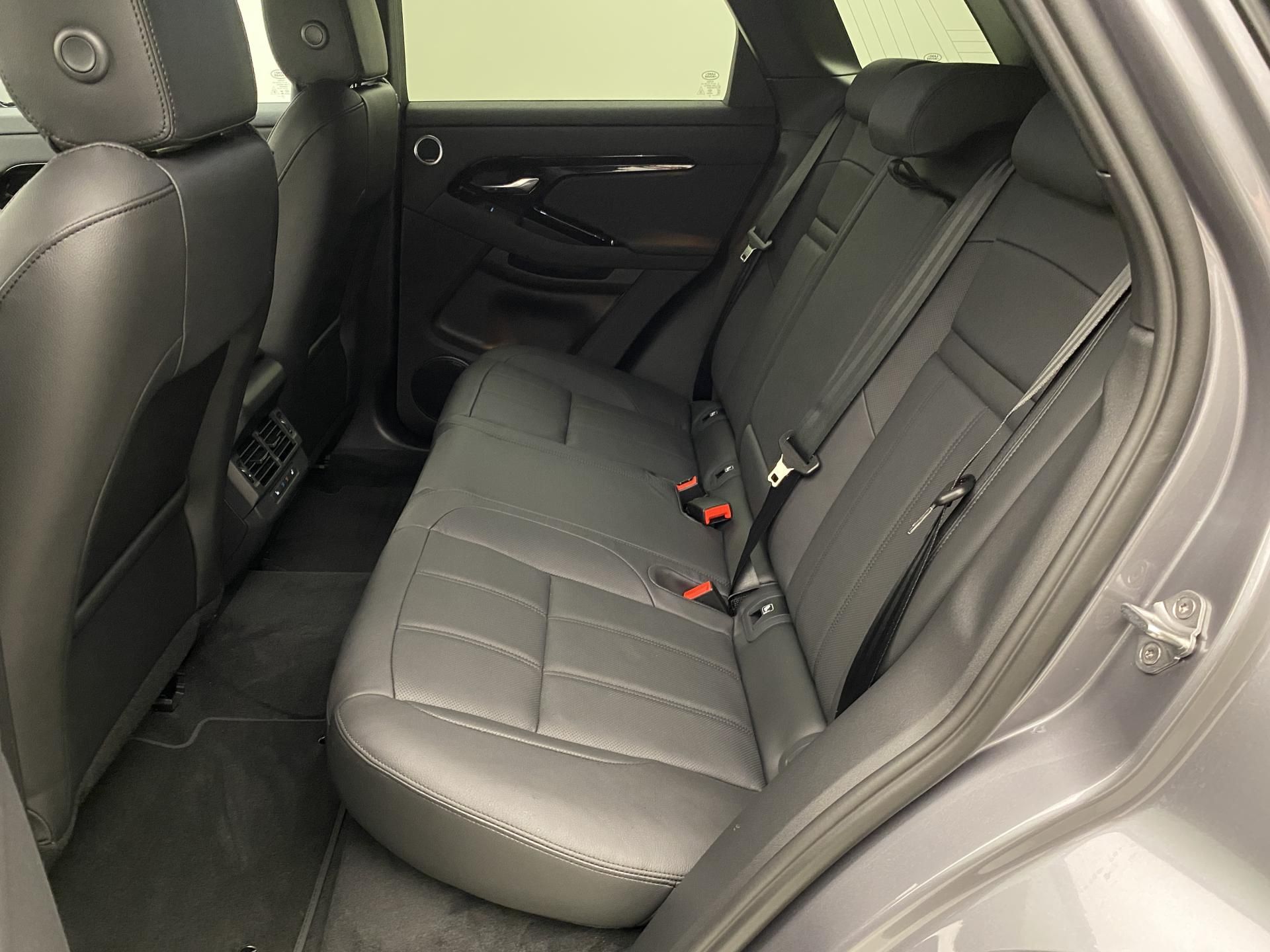 Land Rover Range Rover Evoque, D165 R-DYNAMIC SE  AWD AUT - fotka 6