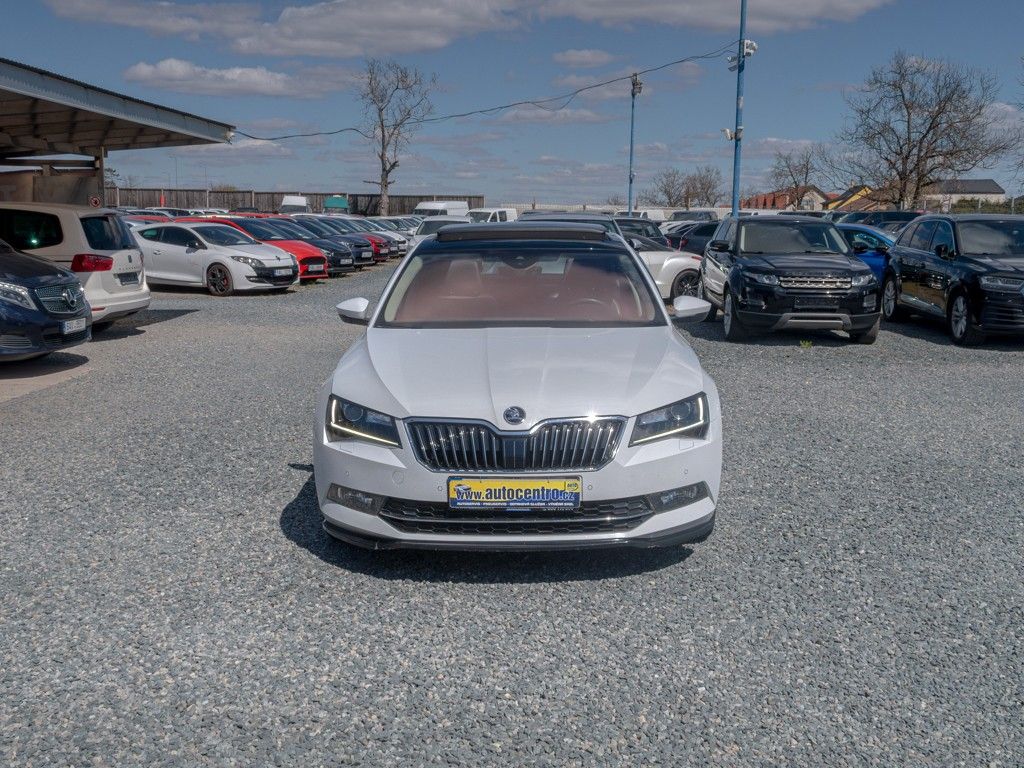 Škoda Superb, 12/17 ČR 2.0TDI–LAURIN KLEMENT - fotka 2