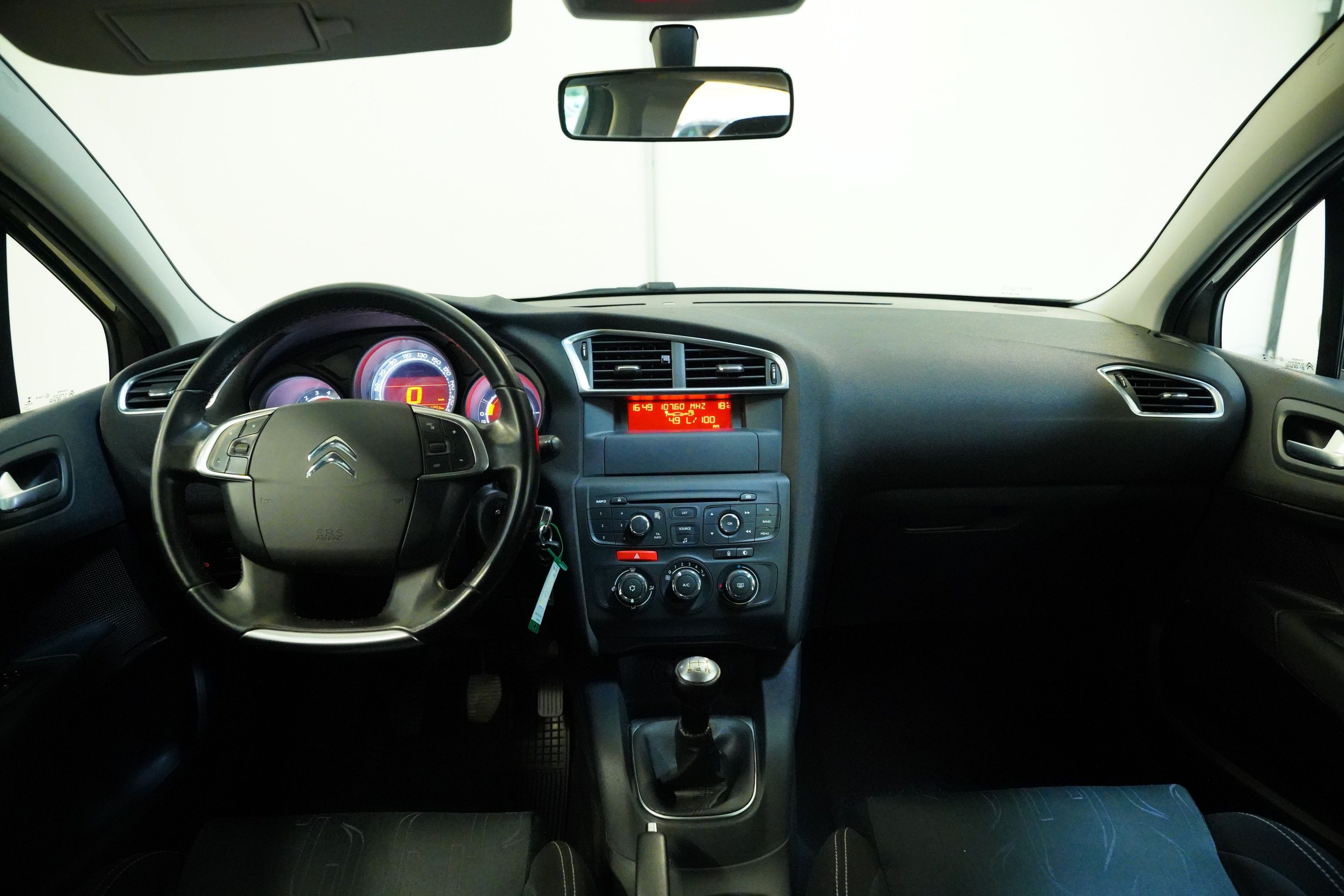 Citroën C4, 1.6 HDI 68 kW - fotka 5