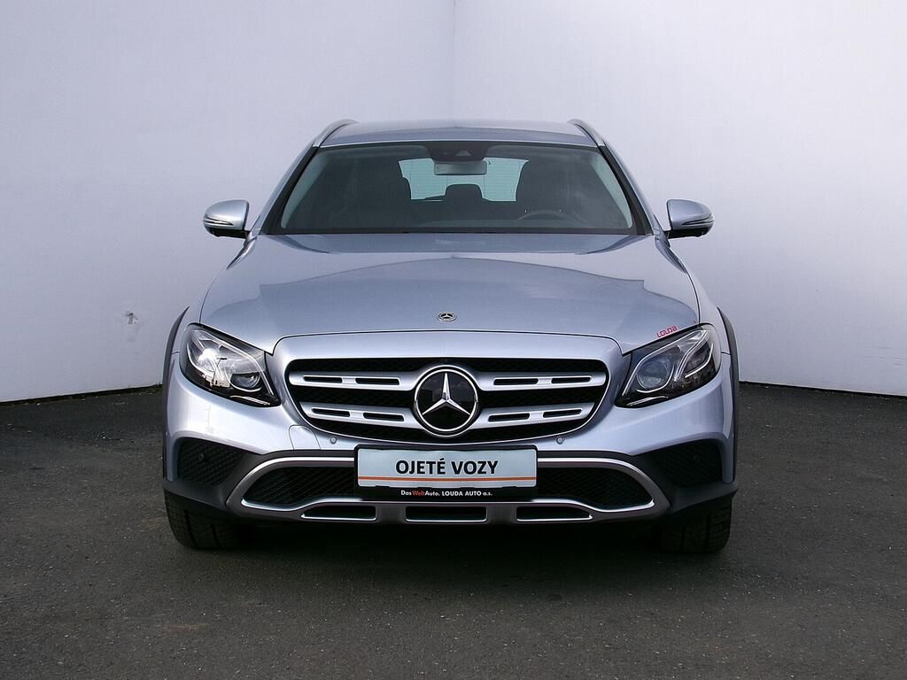 Mercedes-Benz 20, 4matic Allterrain 2.0 143 kW - fotka 2