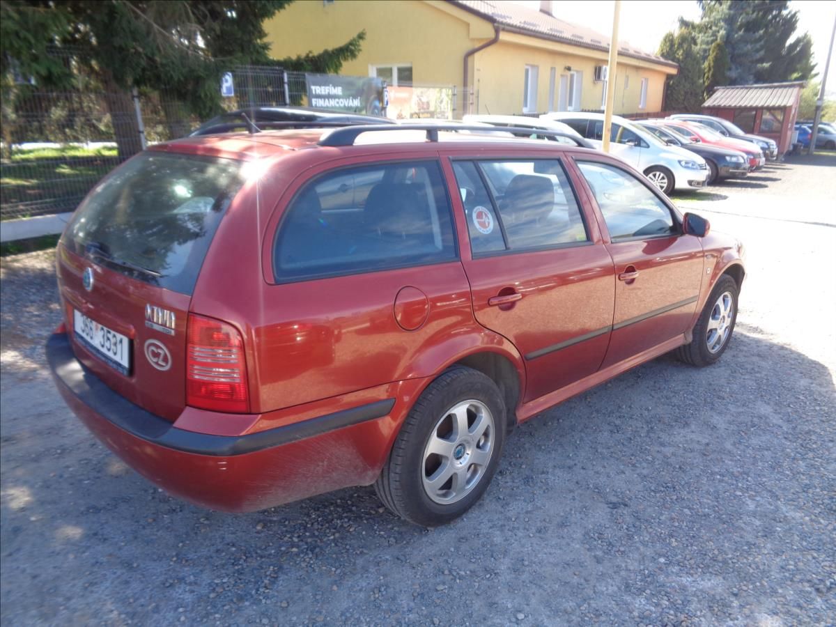 Škoda Octavia, 1,9 - fotka 5