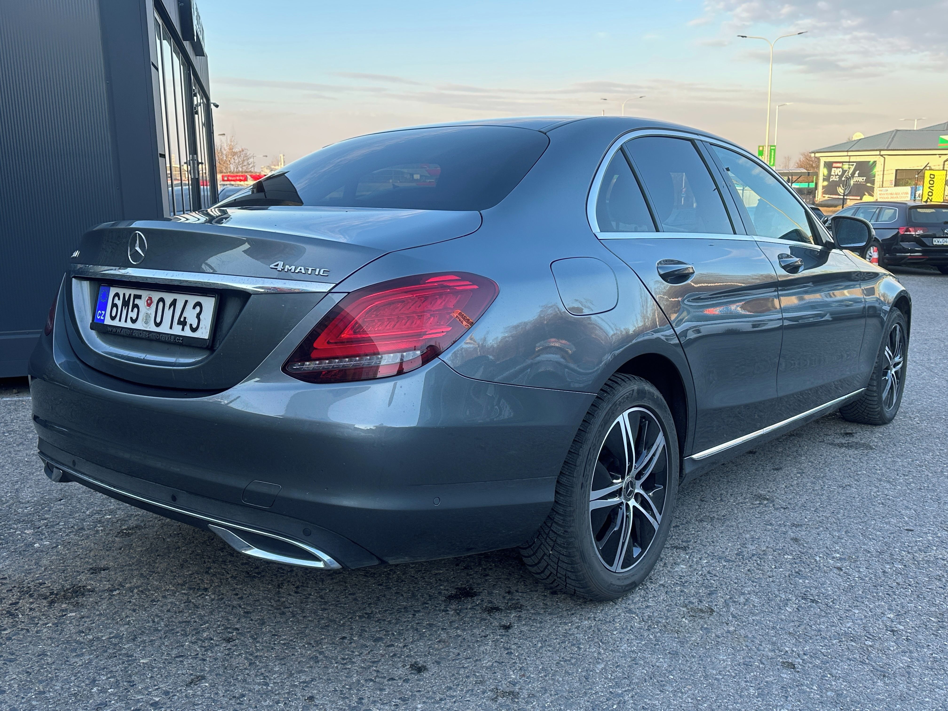 Mercedes-Benz Třídy C, Mercedes-Benz C 220  2019 - fotka 6