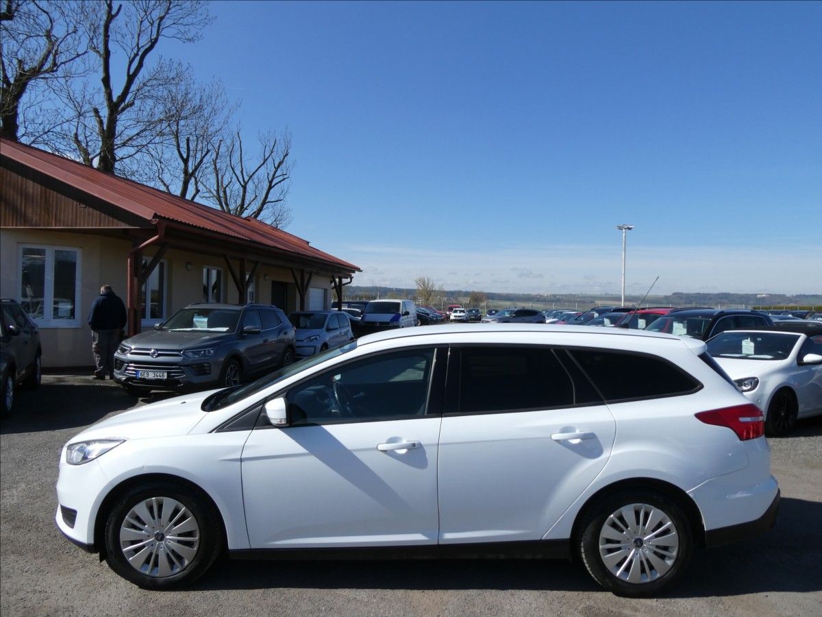 Ford Focus, 1,5 TDCi Combi,po servise+STK - fotka 6