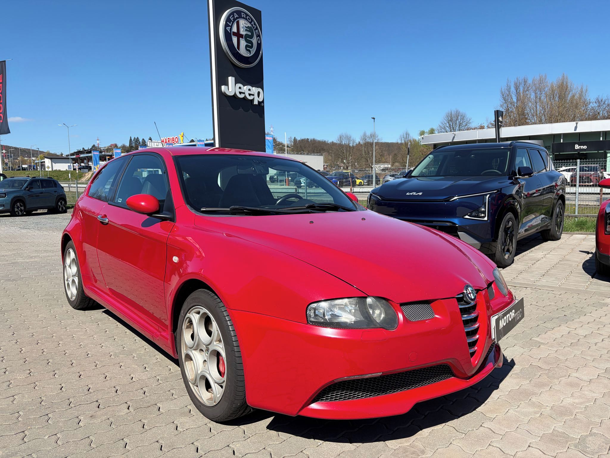 Alfa Romeo 147, GTA 3.2 V6 250k Rosso - fotka 2