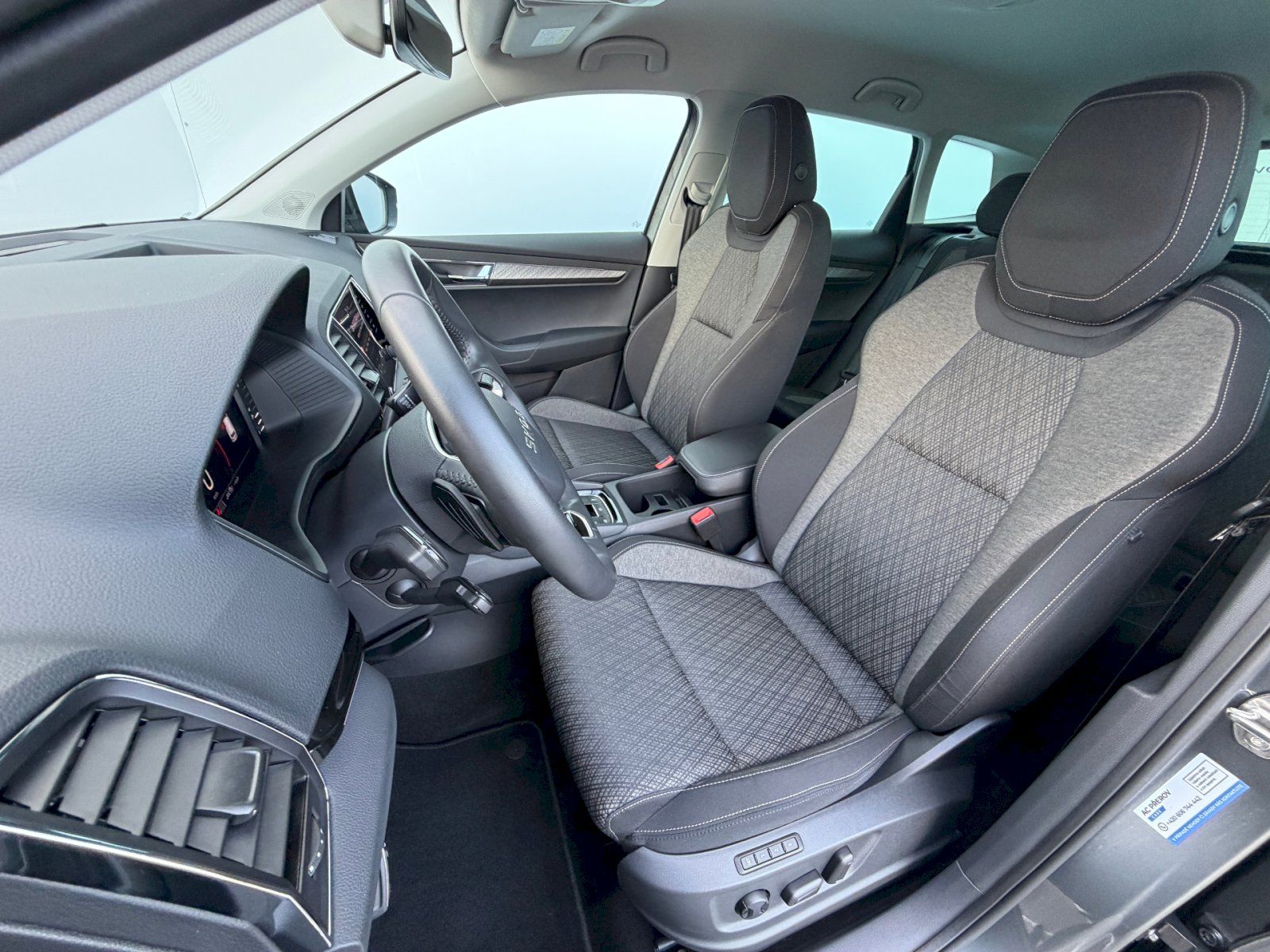 Škoda Karoq, 2.0 TDI 110kW 4x4 DSG Top Sele - fotka 6