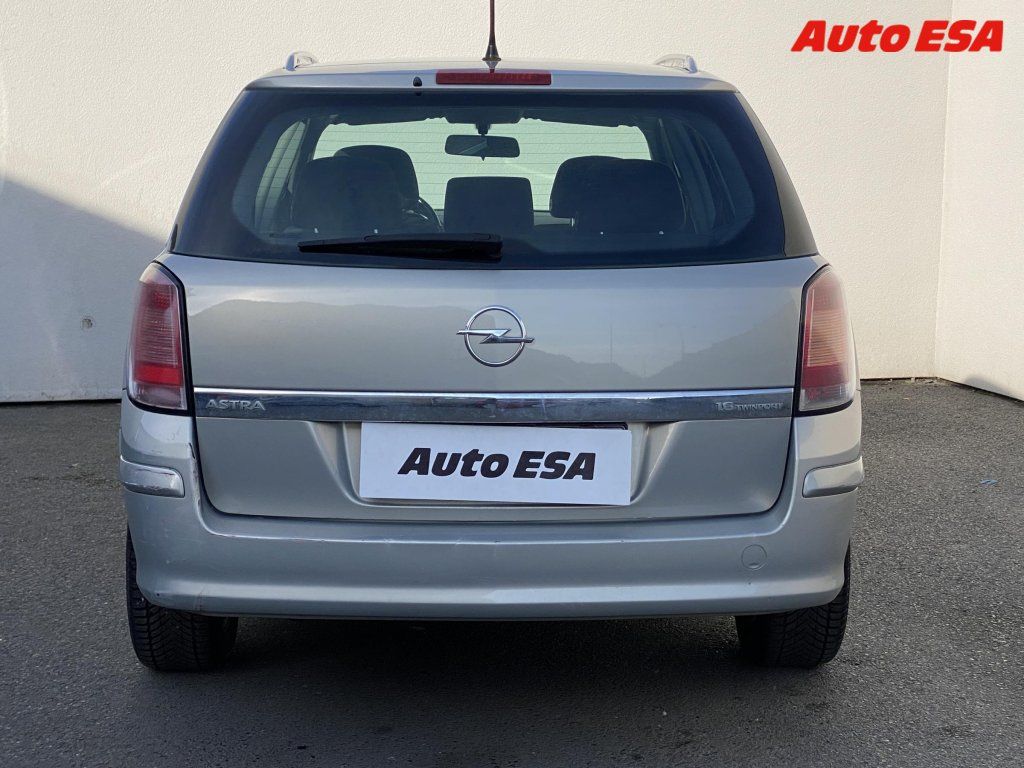 Opel Astra, 1.6i,ČR,AC,tažné - fotka 5
