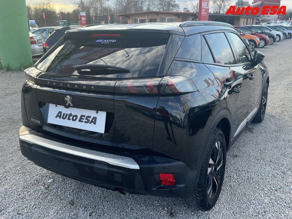 Peugeot 2008, 1.2PT,1.maj,ČR,Allure - fotka 4