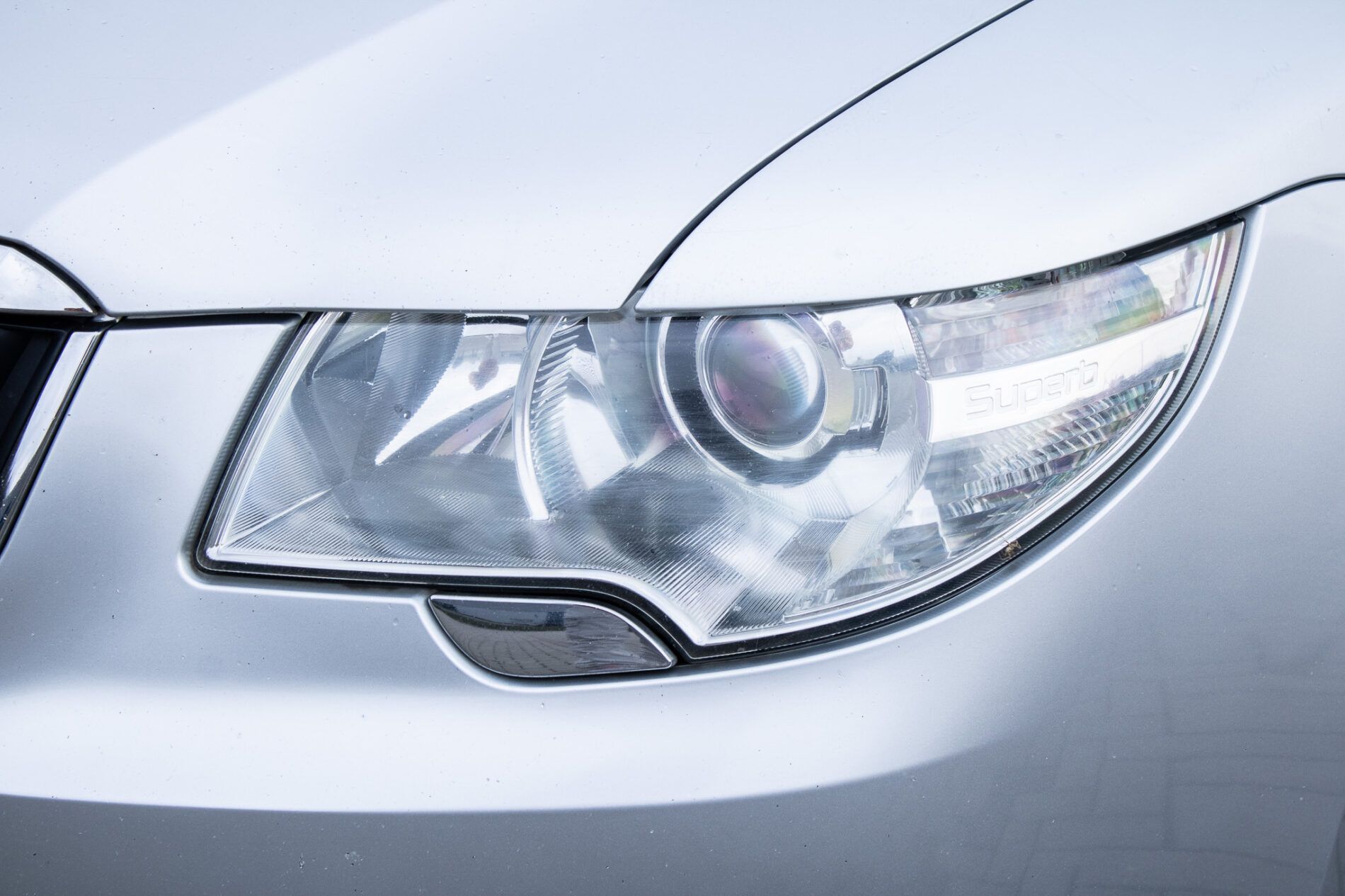 Škoda Superb - fotka 4