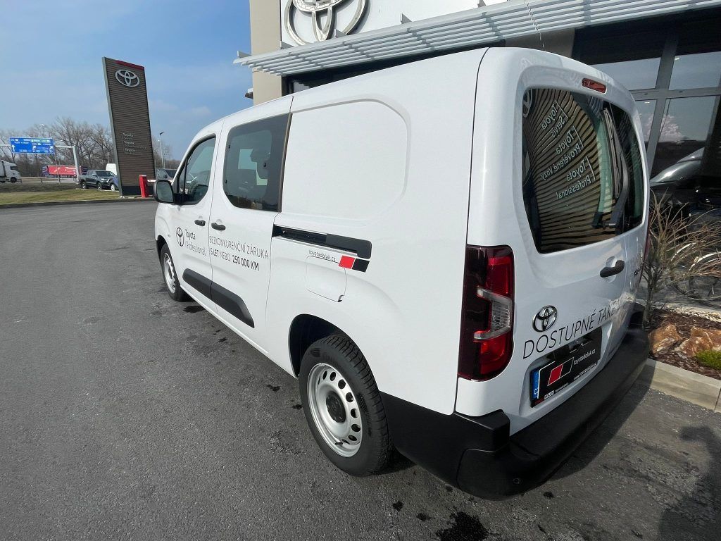 Toyota Proace City, 1.5L Diesel manuál - fotka 4