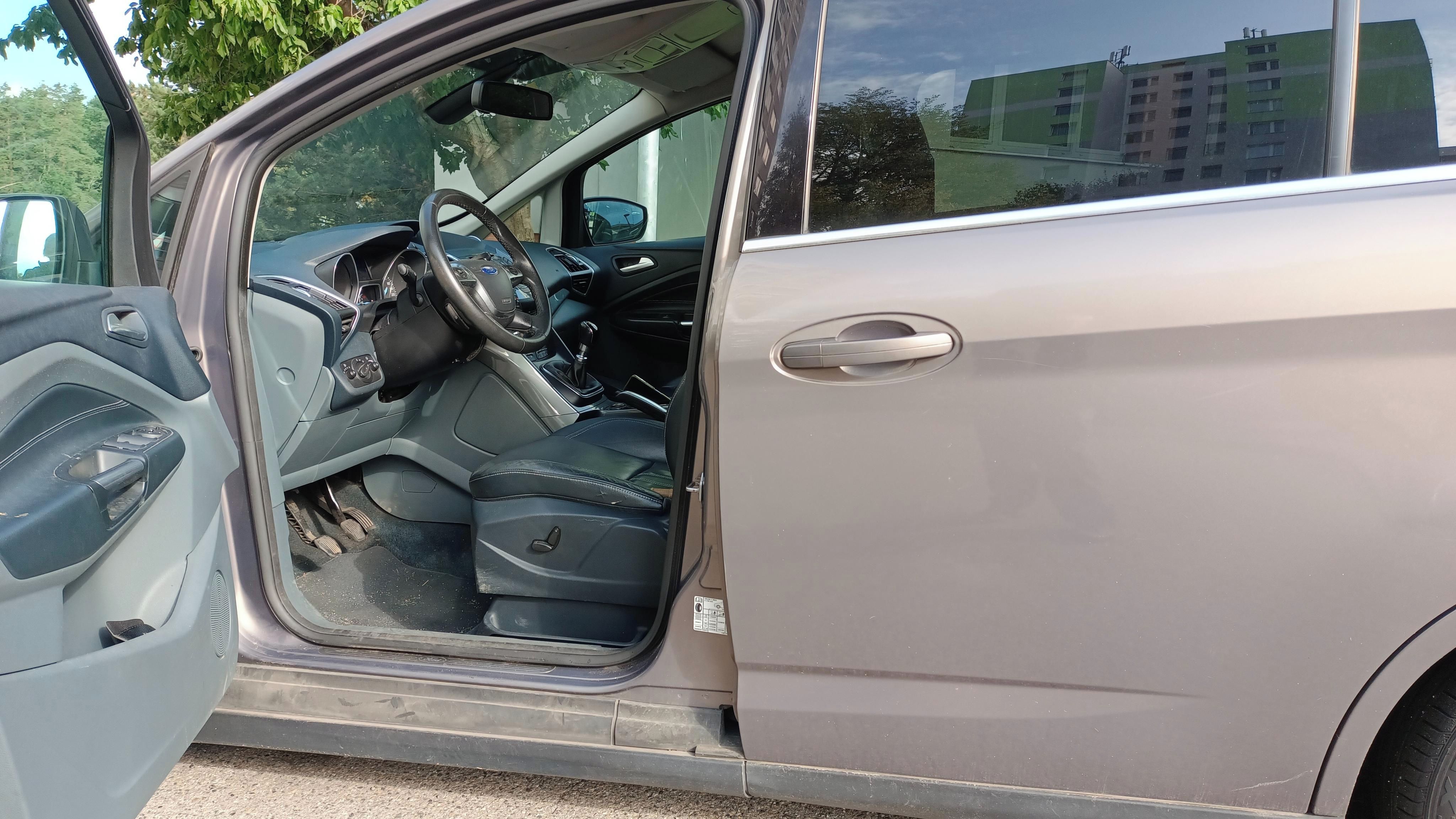Ford Grand C-MAX - fotka 4