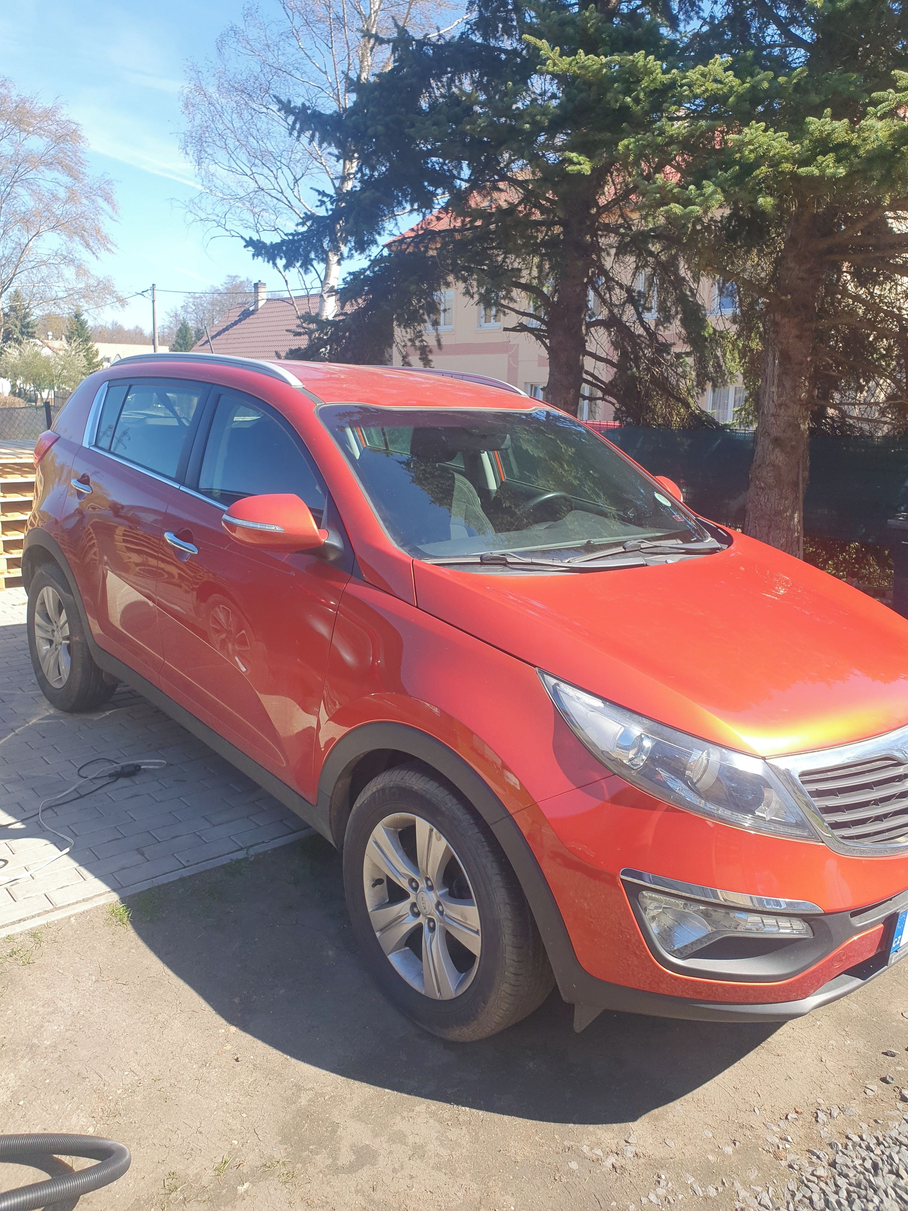 Kia Sportage, 1.6.i benzin - fotka 3