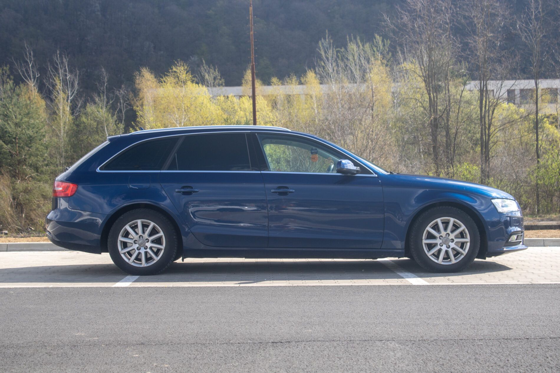 Audi A4 Avant - fotka 4