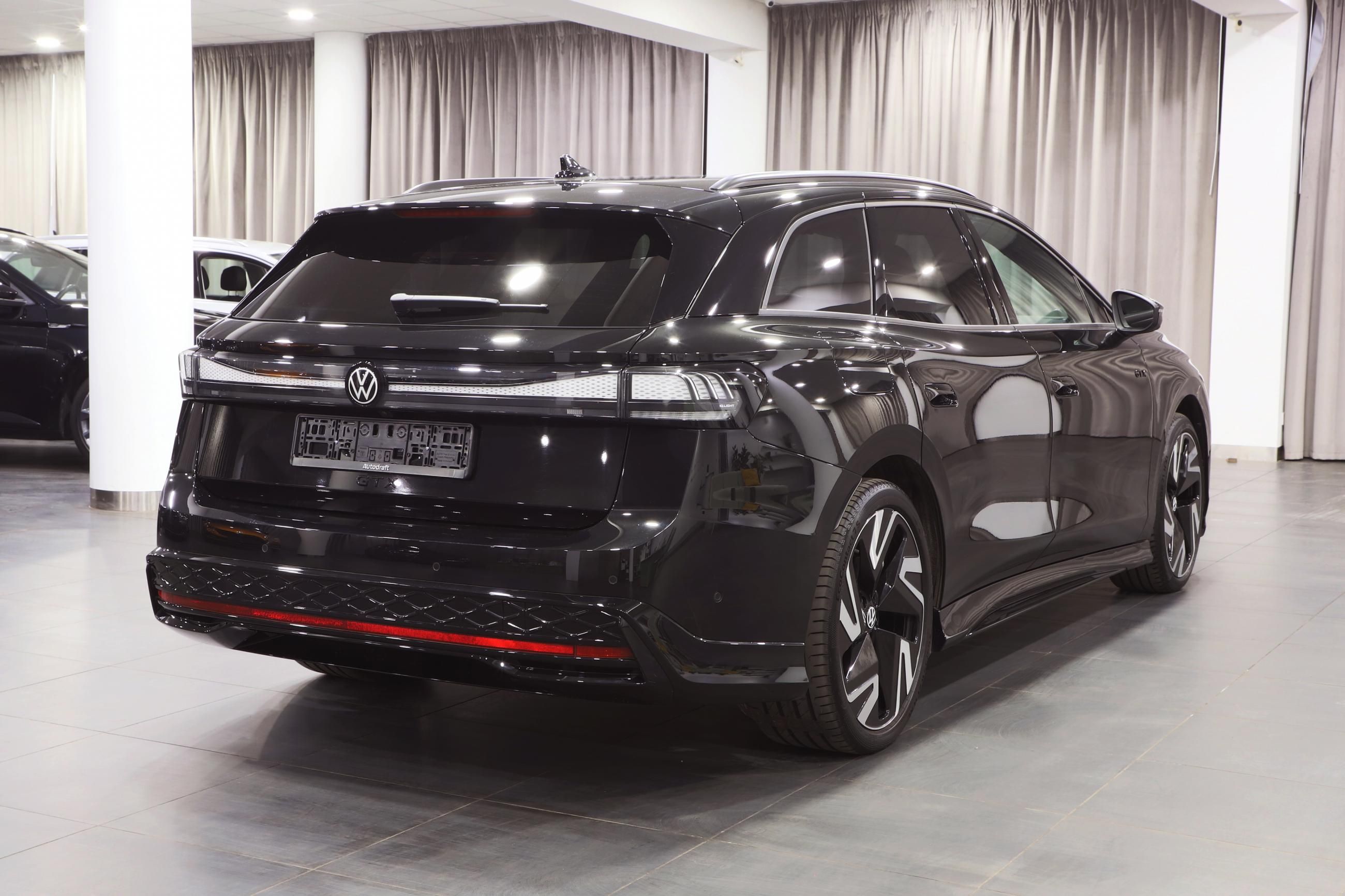 Volkswagen ID.7, GTX 250kW 4x4 / Tovární záruka - fotka 4