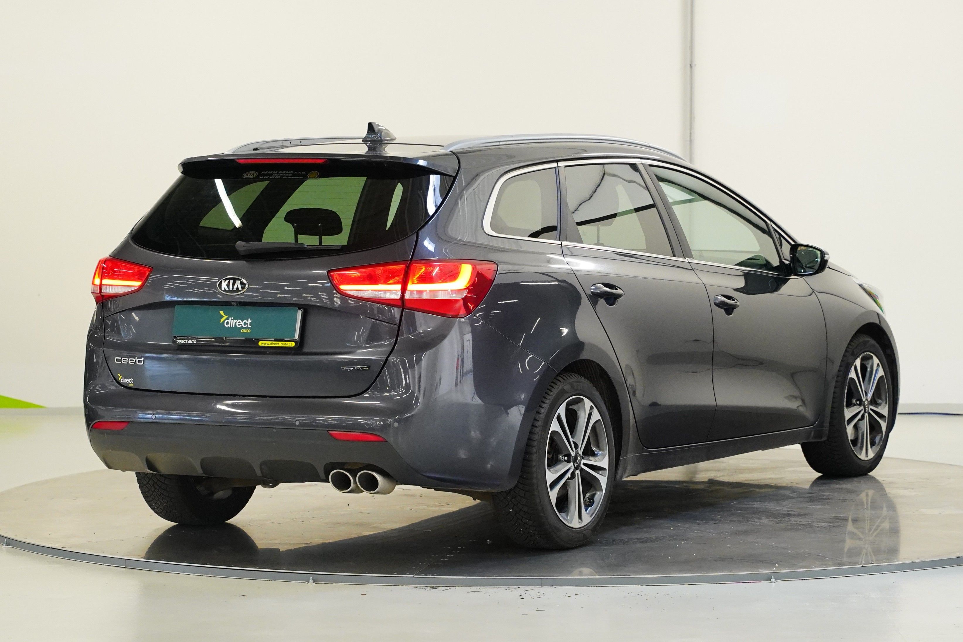 Kia Cee´d, 1.6 GDI 100 kW - fotka 2