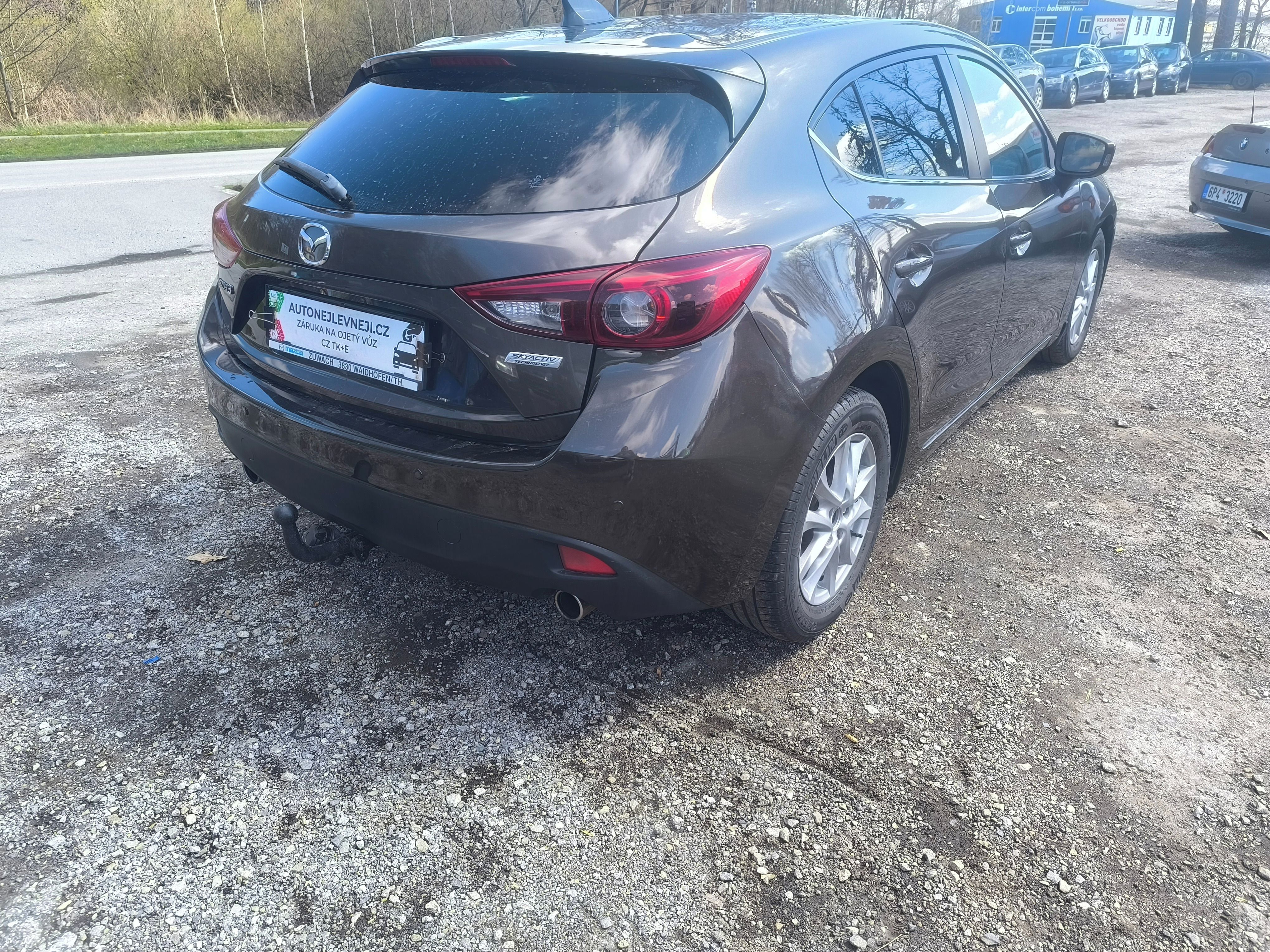 Mazda 3, 2,0i,KRÁSNÁ,70KM,SERVISKA,1MAJ - fotka 4