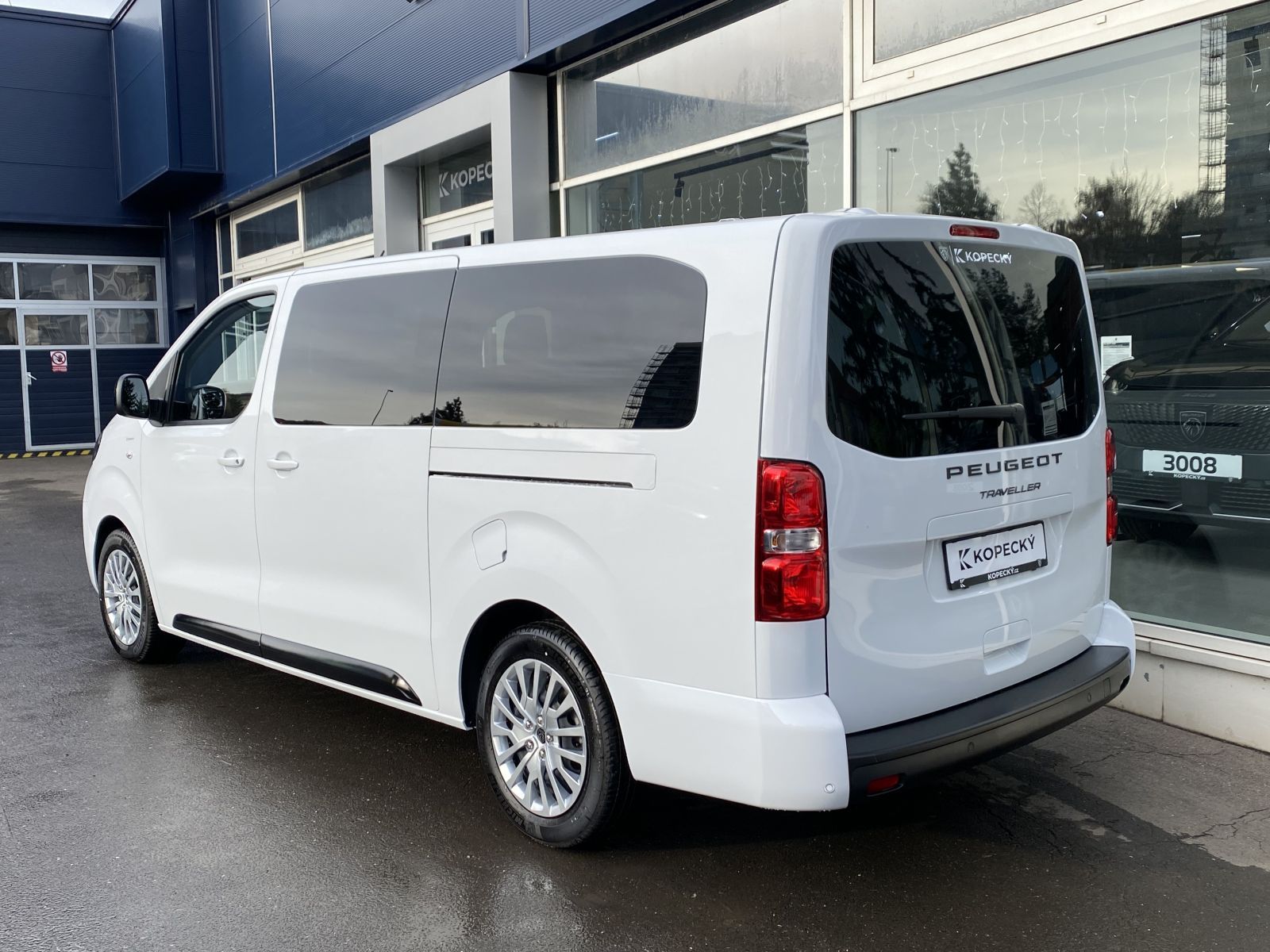 Peugeot Traveller, Active Long 2.2 BHDi 180 EAT8 - fotka 4